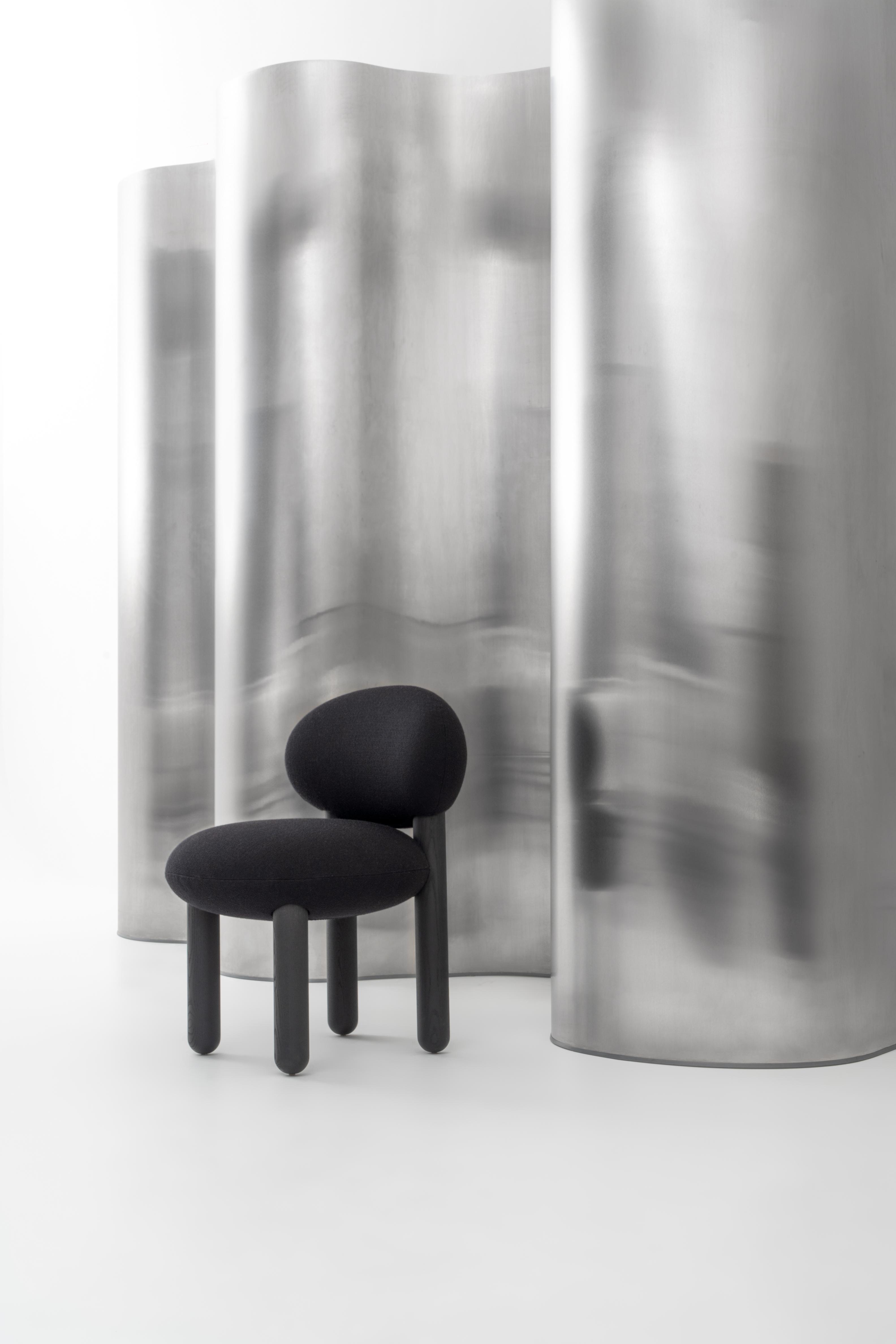 FLOCK CS2 upholstered chair with wooden base