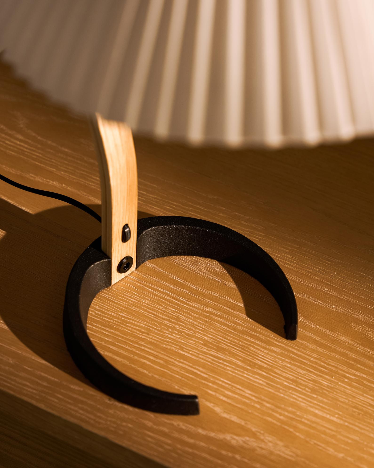 TIMBERLINE table lamp oak wood with white shade