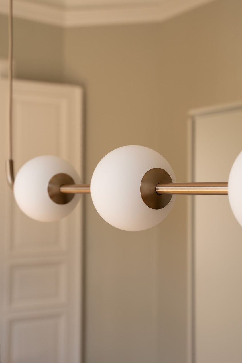 AUDREY LINEAR white pendant lamp with gold insert