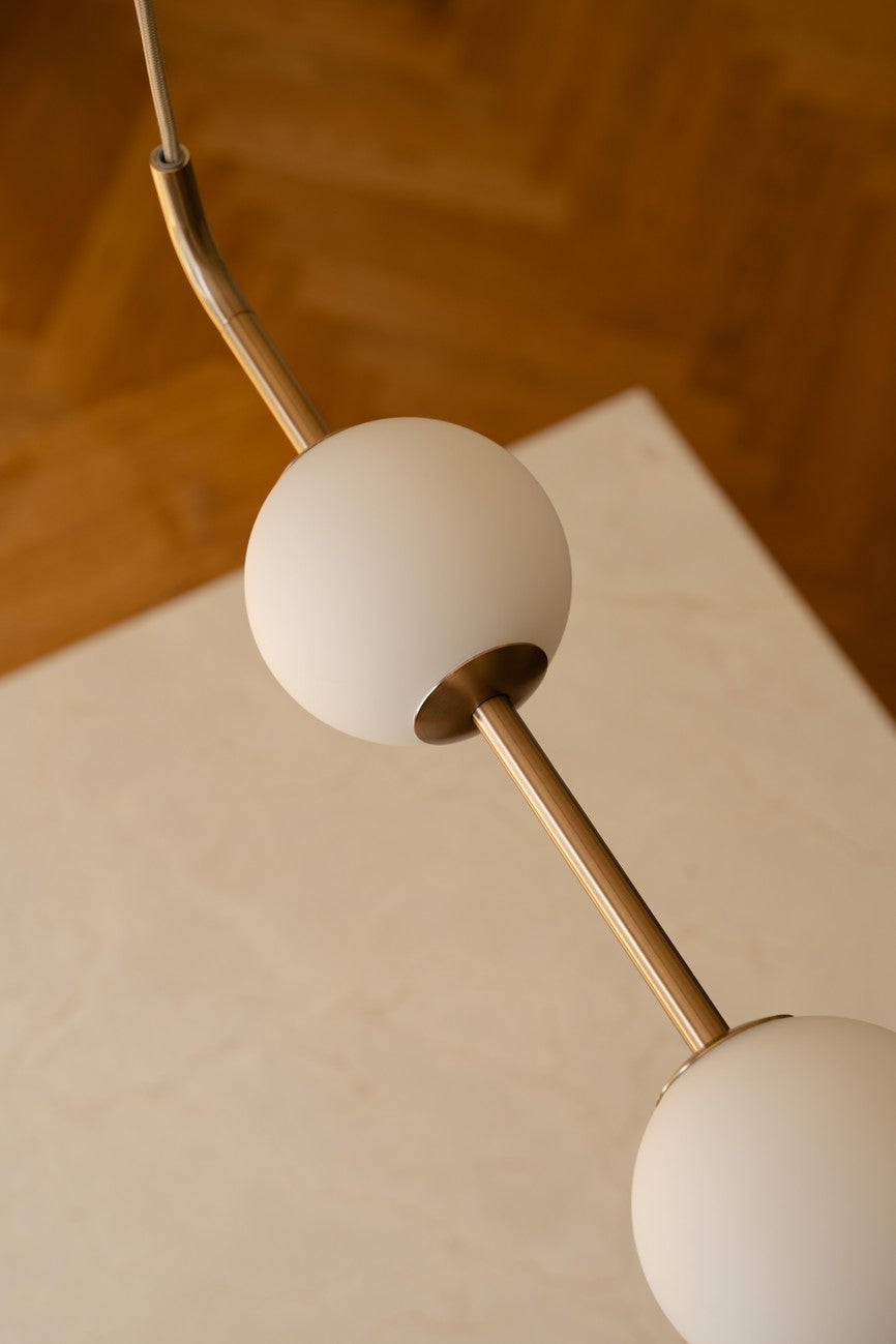 AUDREY LINEAR white pendant lamp with gold insert