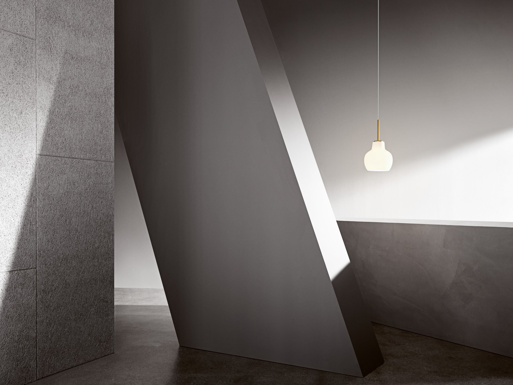 Pendelleuchte VL RING CROWN 1 weiß mit messingfarbener Oberfläche