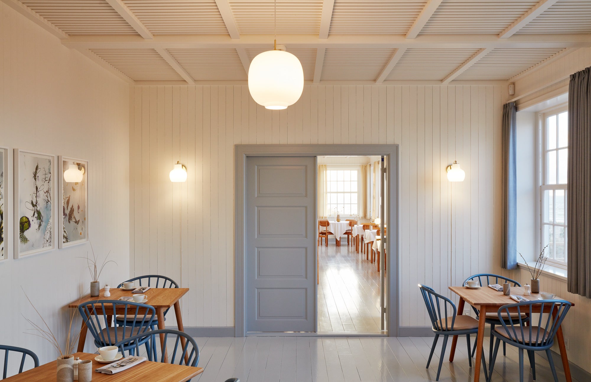 VL RING CROWN 1 Wall Lamp white with brass base