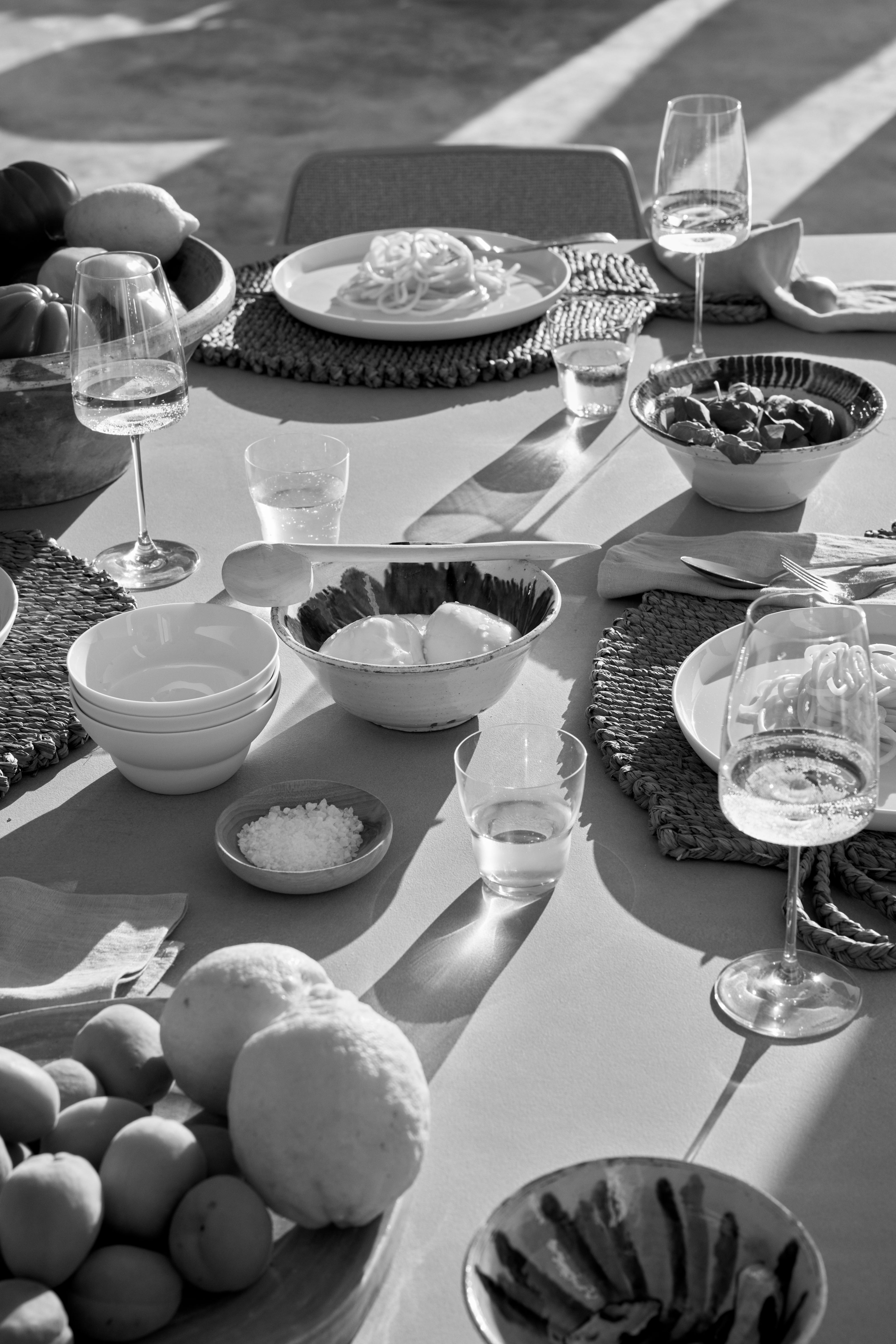 VIPP White Porcelain Bowl Set