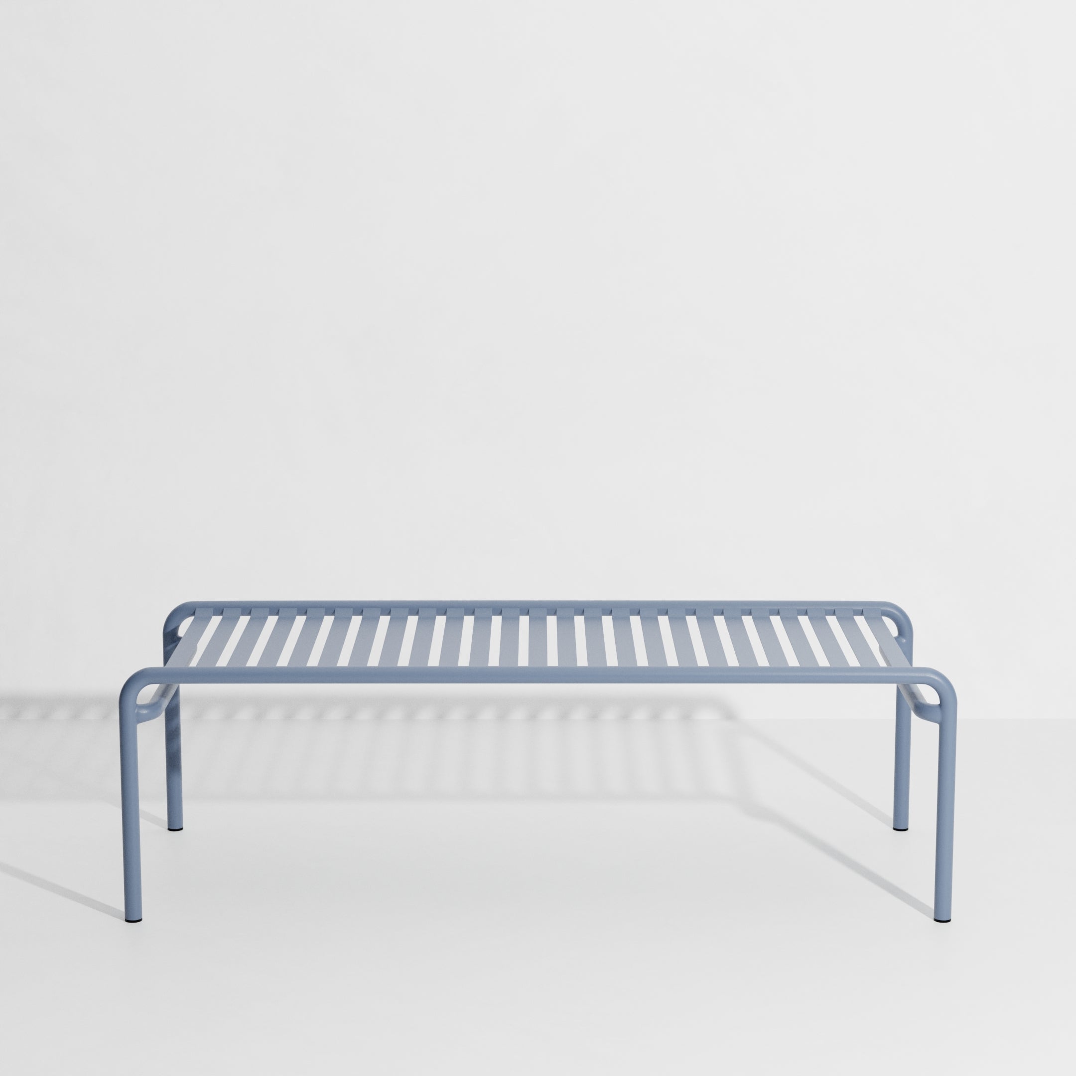 WEEK-END garden coffee table in dove blue