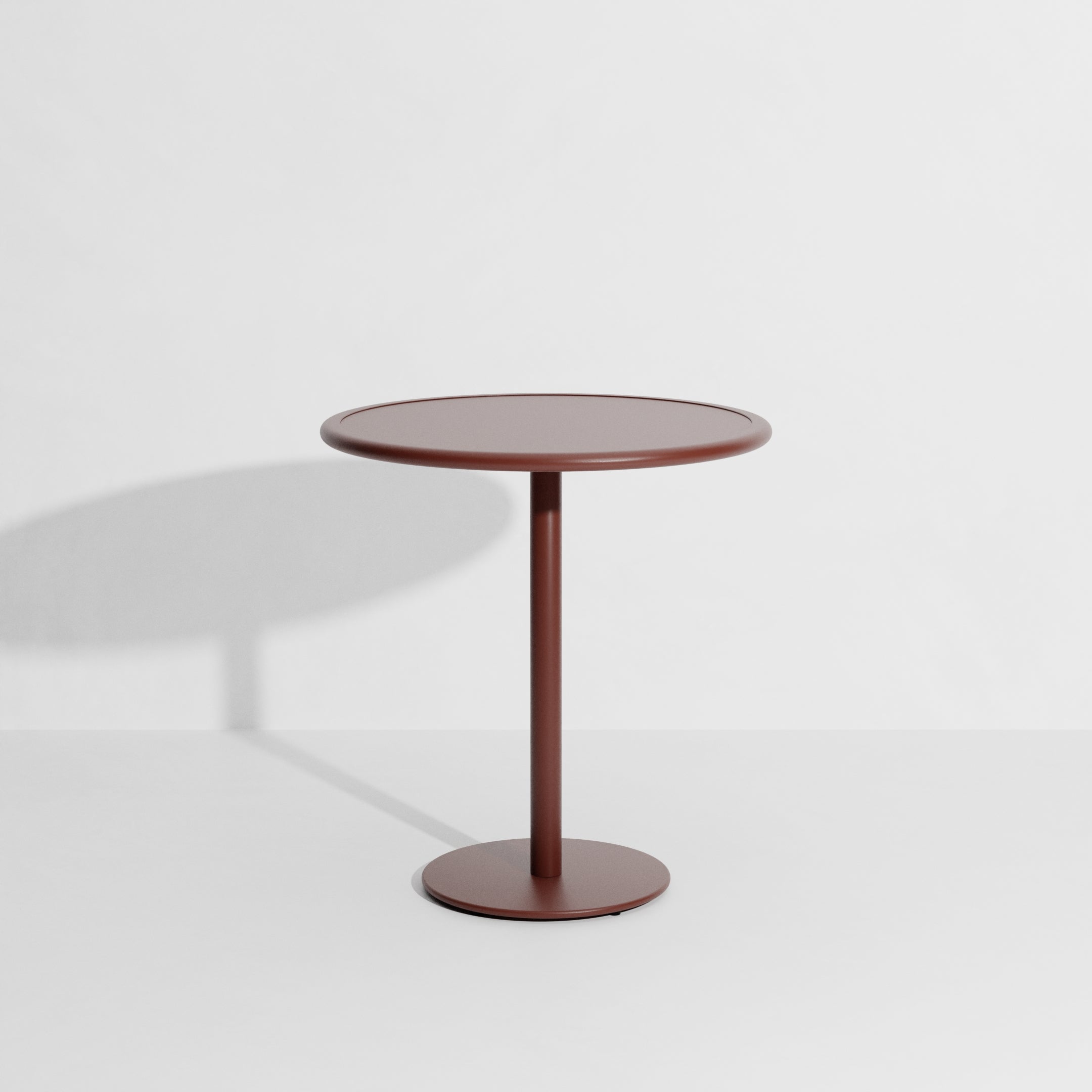 WEEK-END Round Garden Table in Red-Brown