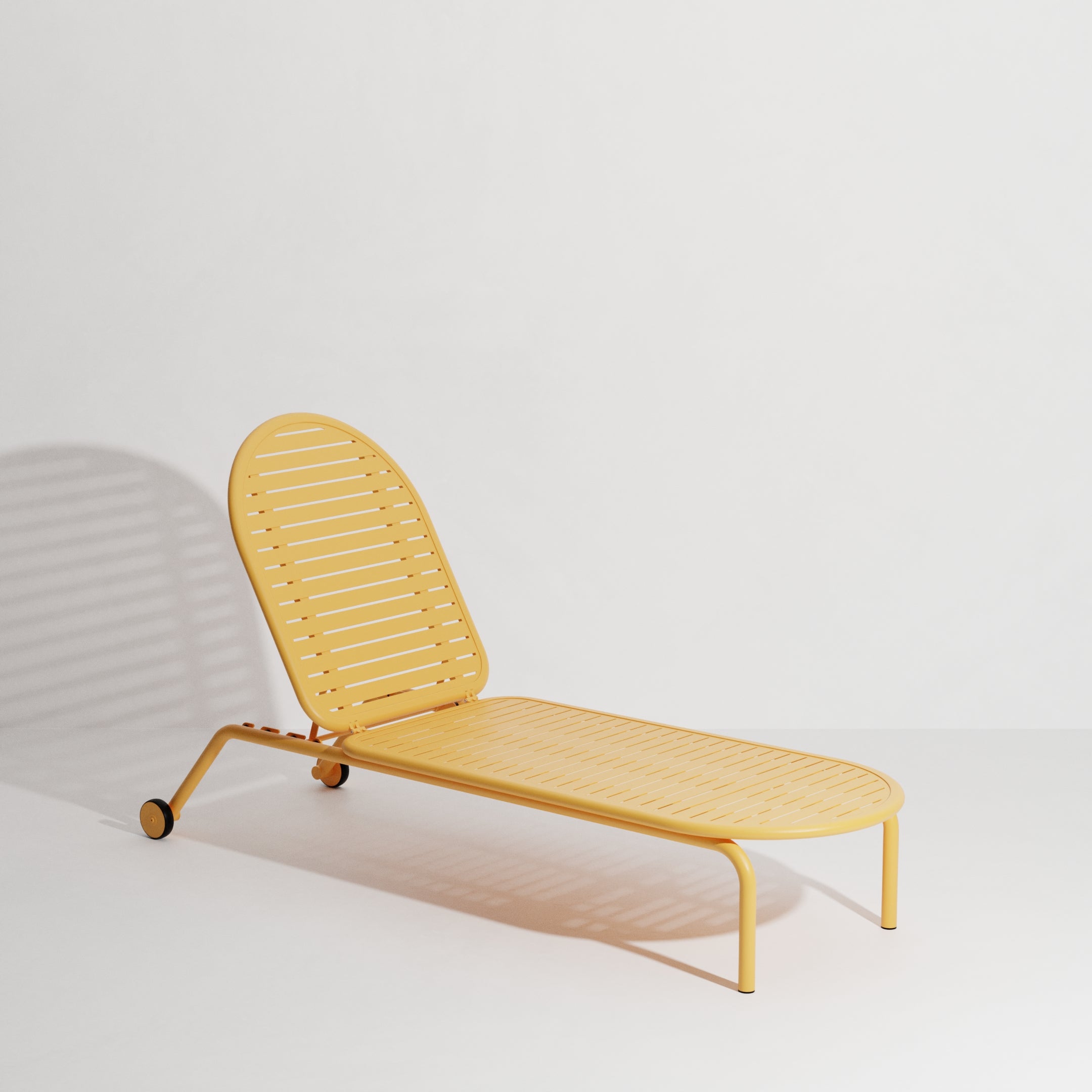 WEEK-END garden lounger in dark yellow