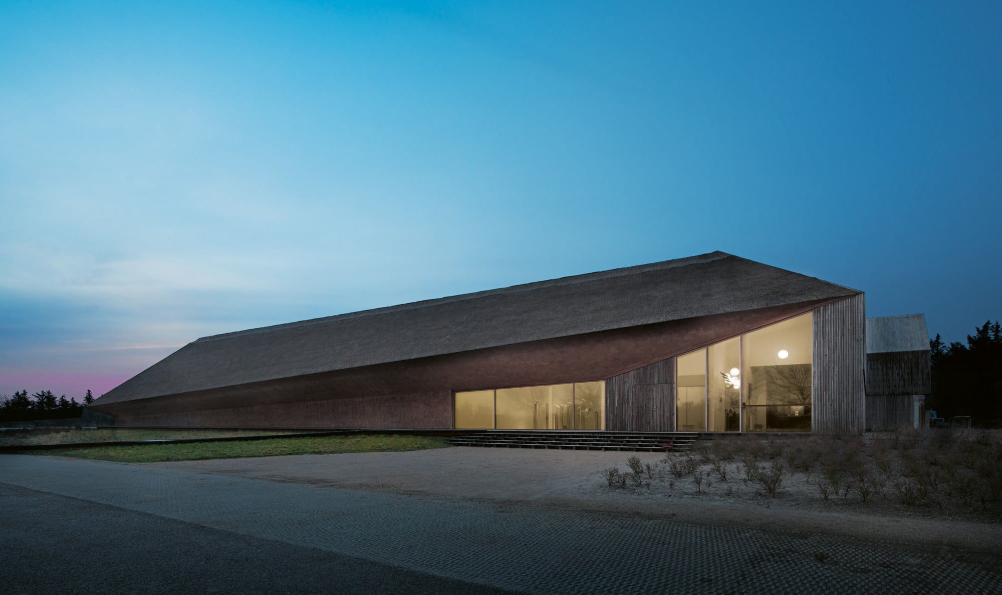 WOHLERT pendant lamp white glass