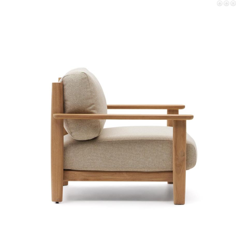 Tirant Beige Sessel mit einer Holzbasis