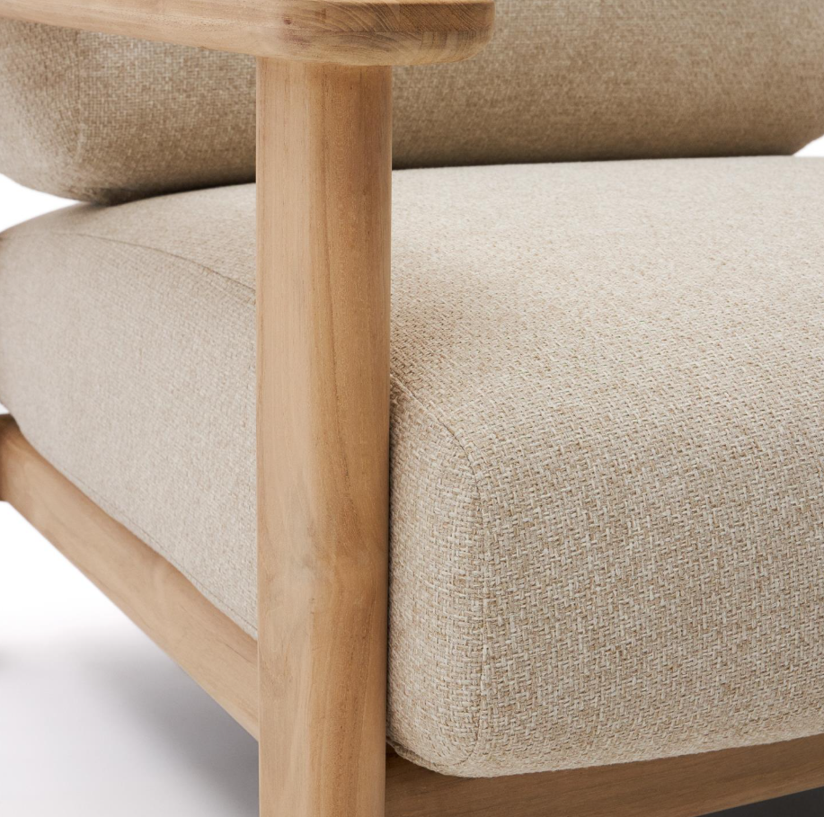 Tirant Beige Sessel mit einer Holzbasis
