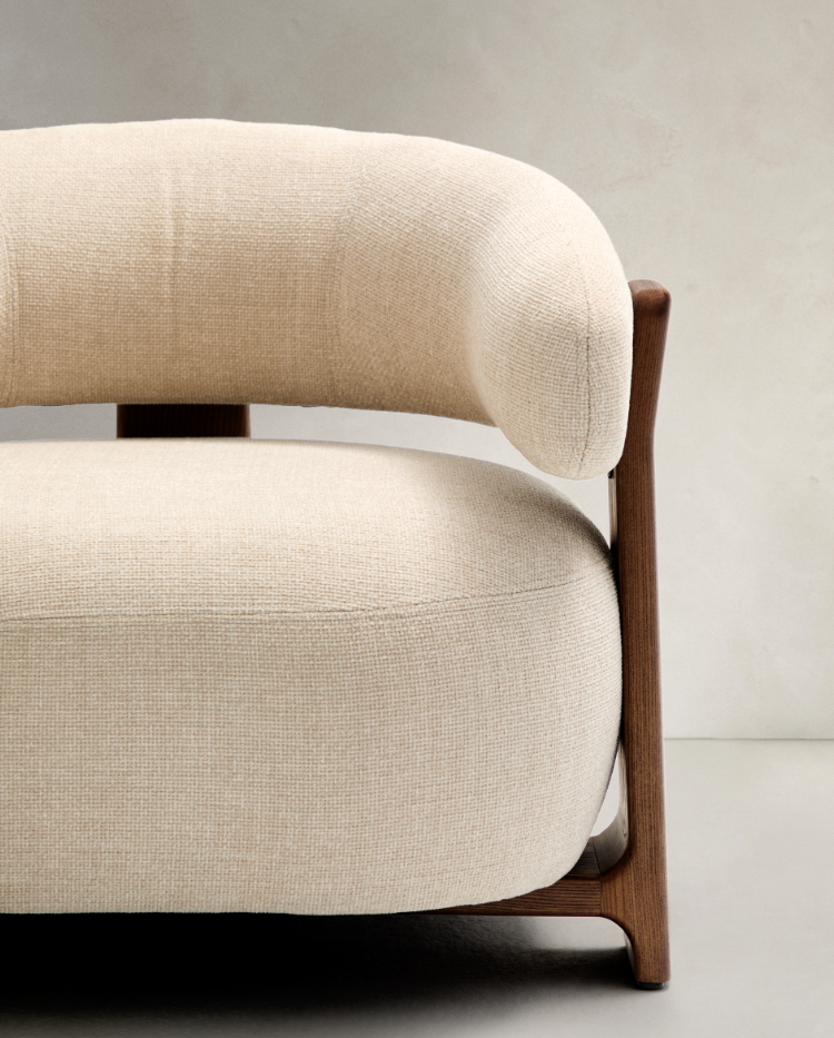 GRANITE armchair in beige chenille with a dark ash base
