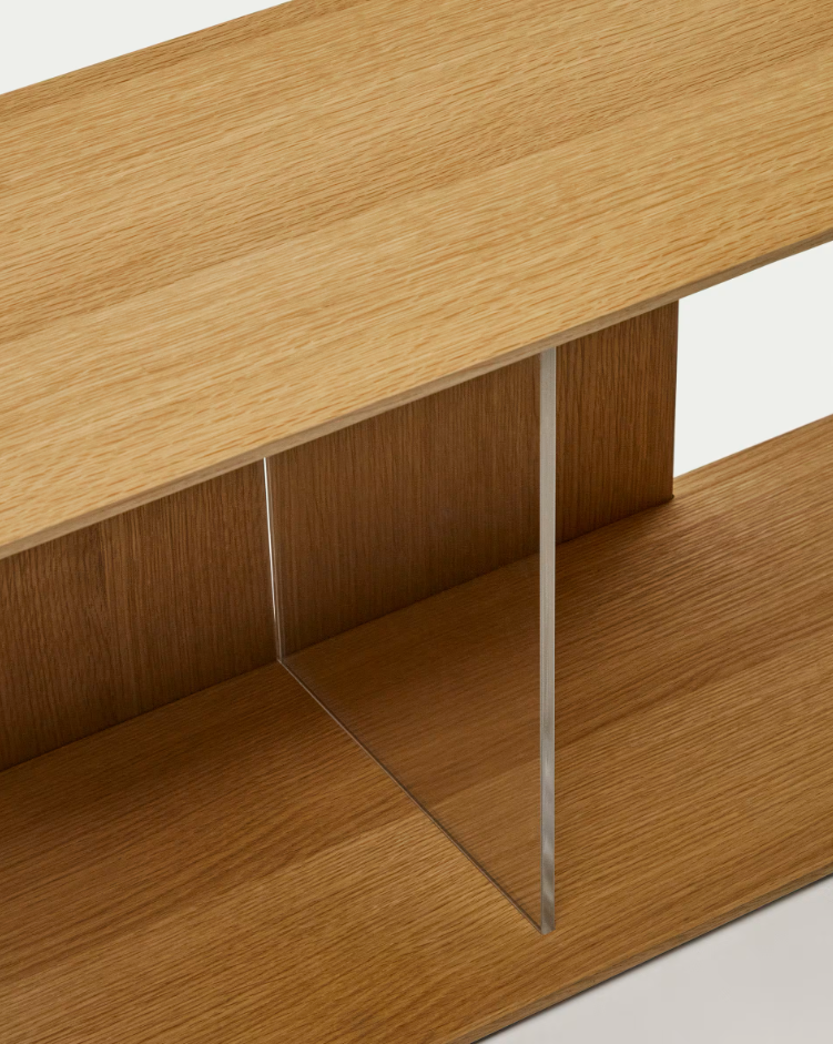 Ein Regal von 2-modularer Litto-Eichenfurnier
