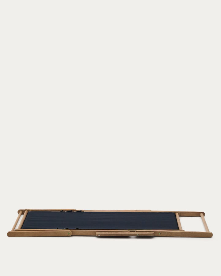 Vilara black deckchair with acacia base