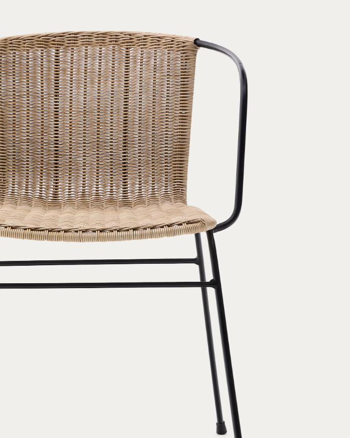 ELTIERA Outdoor Chair Synthetic Rattan with Steel Armrests and Base