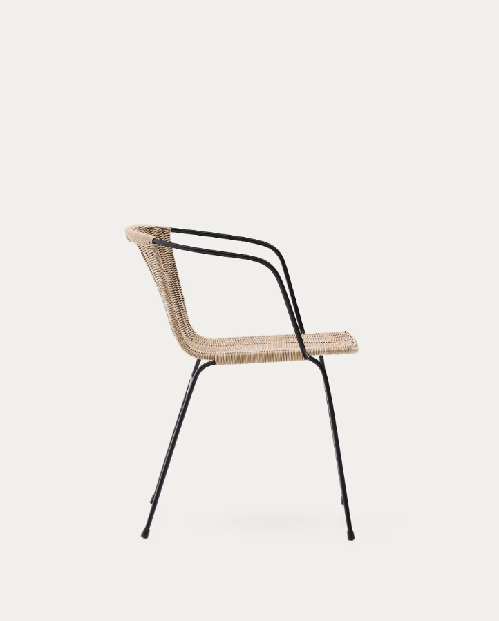 ELTIERA Outdoor Chair Synthetic Rattan with Steel Armrests and Base