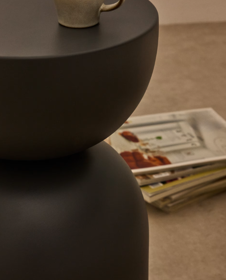 Rachell side table matte gray