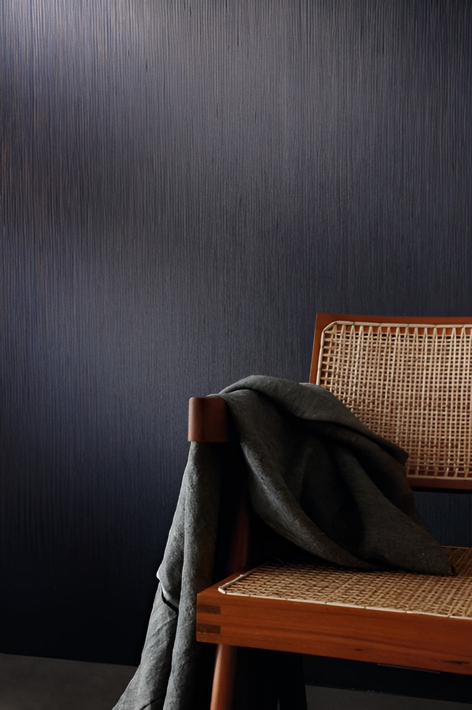 Textile wallpaper with structural vertical stripes JUSSIEU - BLUE COPPER navy blue with gold