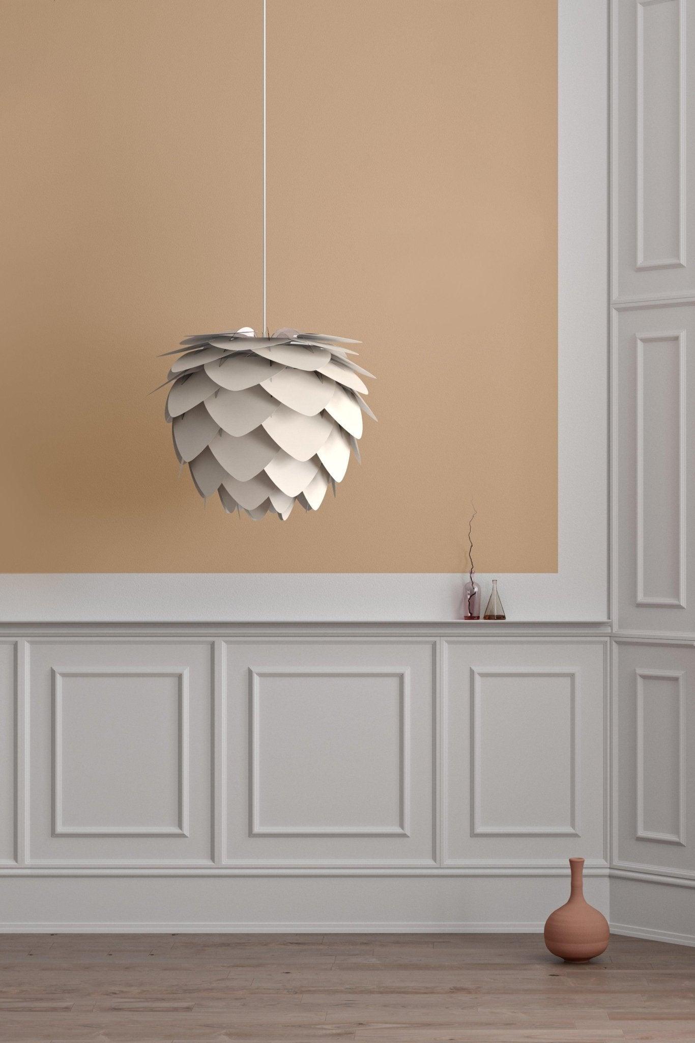 Abażur ALUVIA perłowy UMAGE Eye on Design