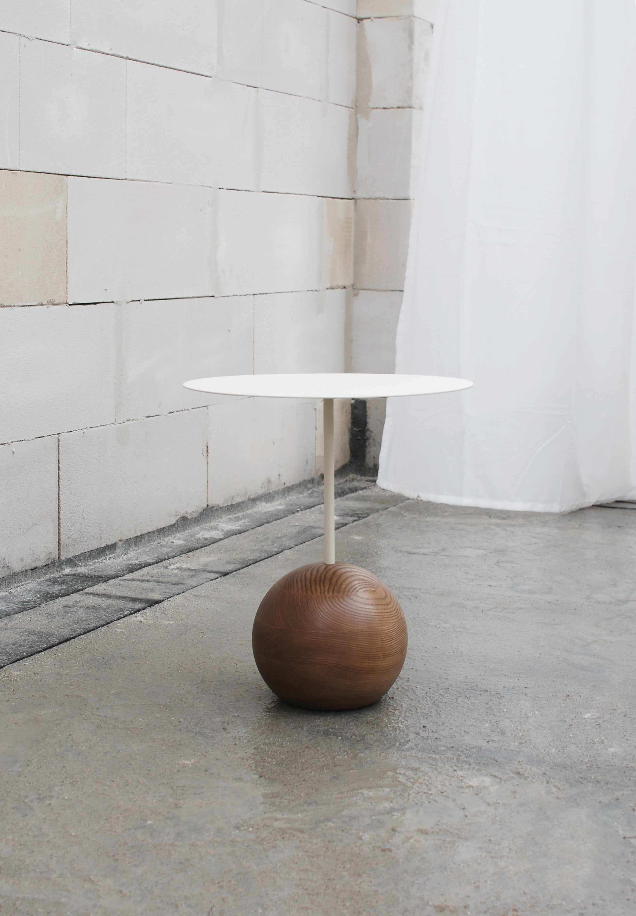 AN SU Coffee Table Wood and Steel