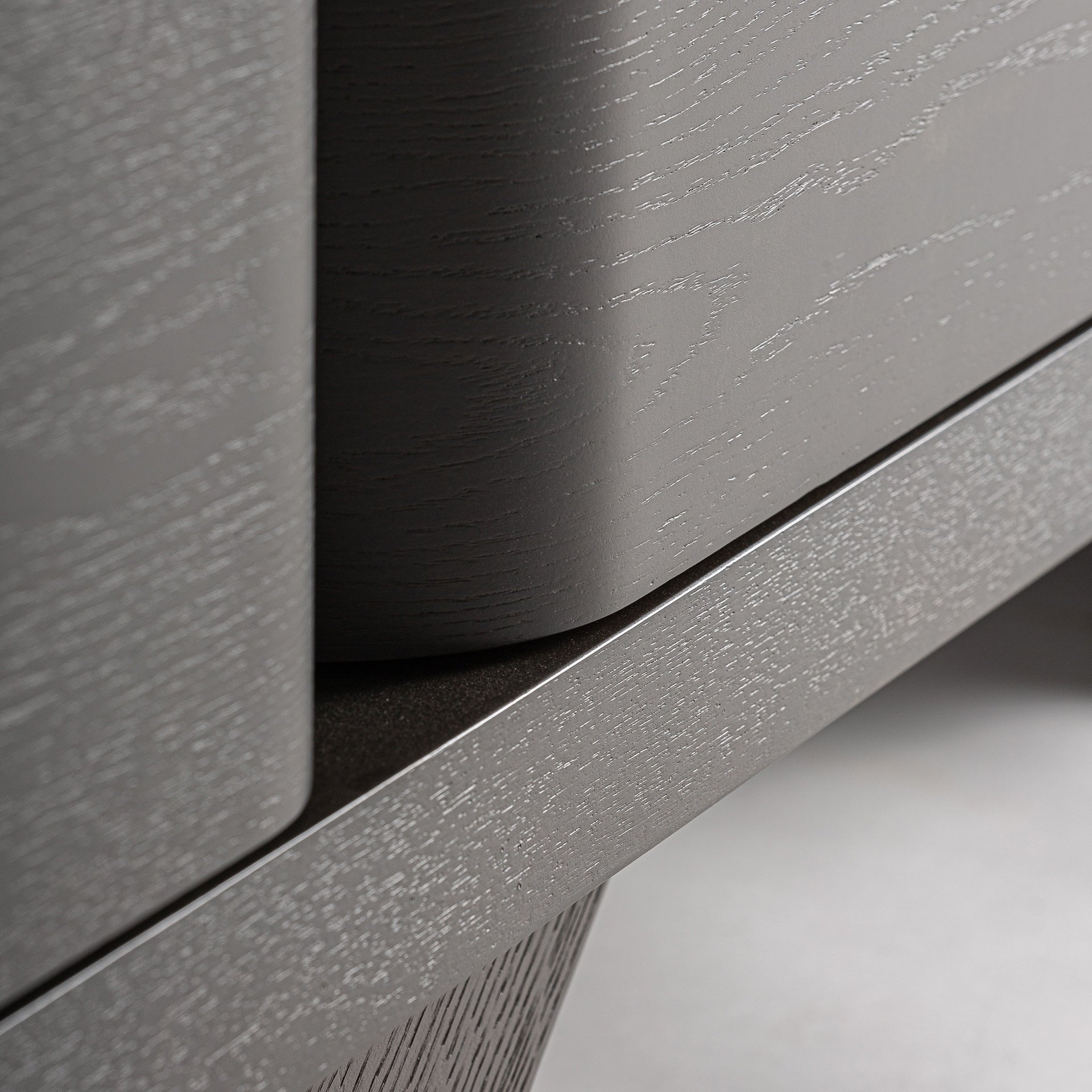 RIZE Chest of Drawers in Dark Oak Wood