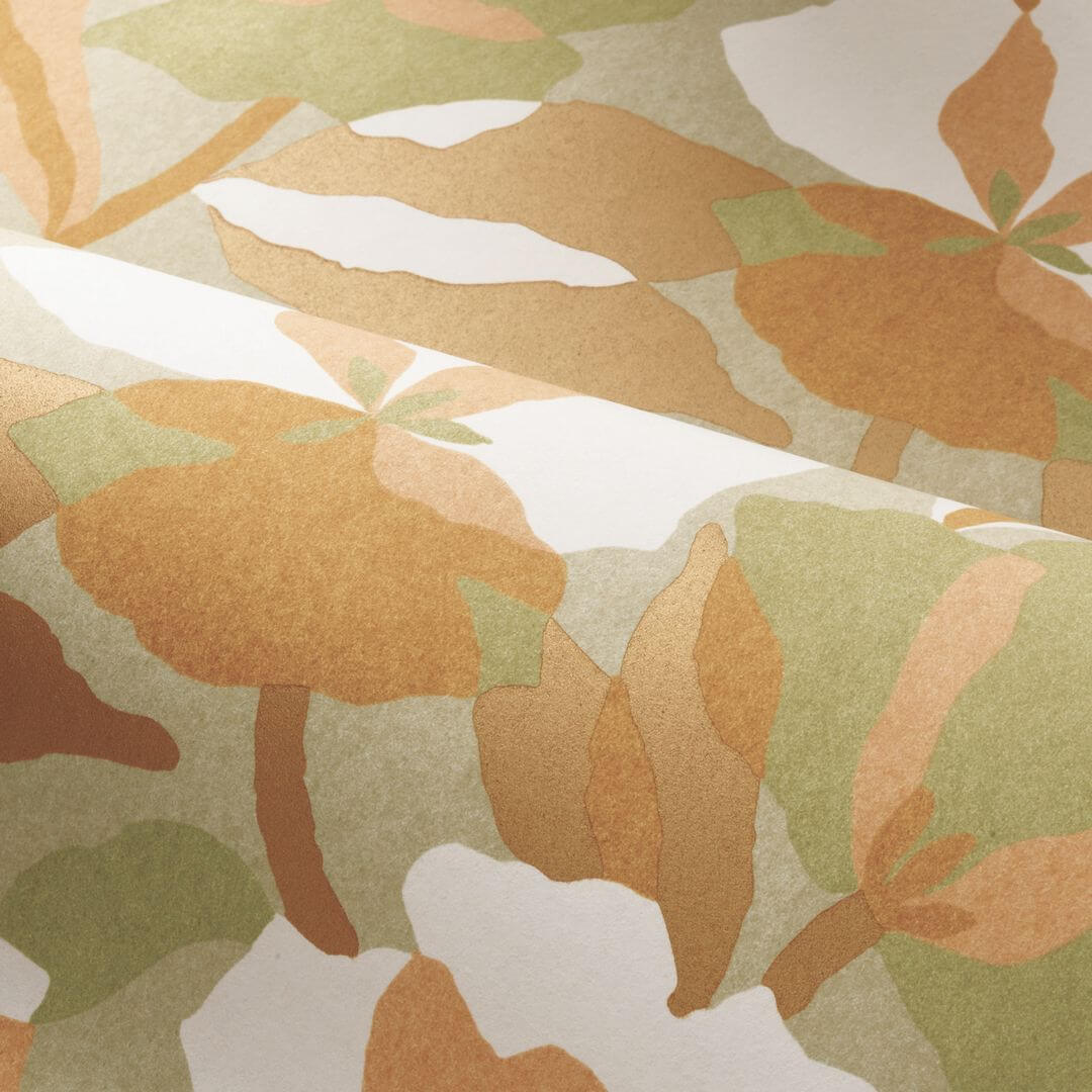 Vlies-Tapete mit Pflanzenmotiv AMARYLLIS - NUDE/LICHEN pastellgrün mit beige