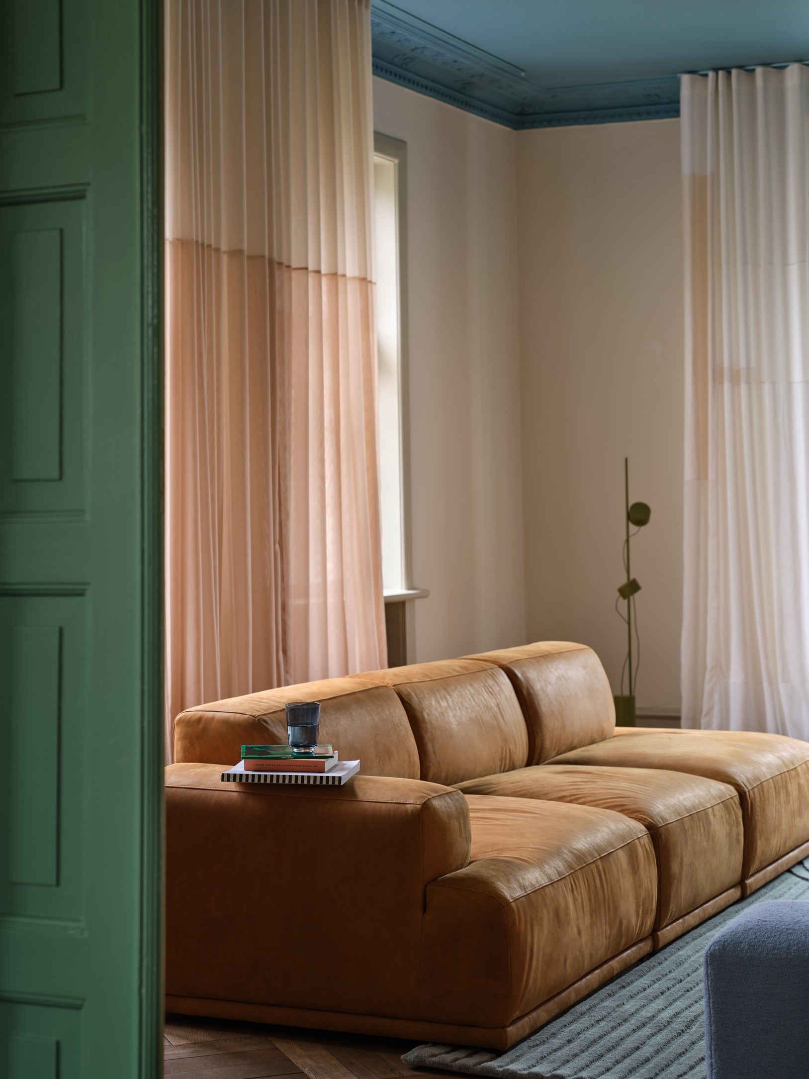 RELEVO rug dark green