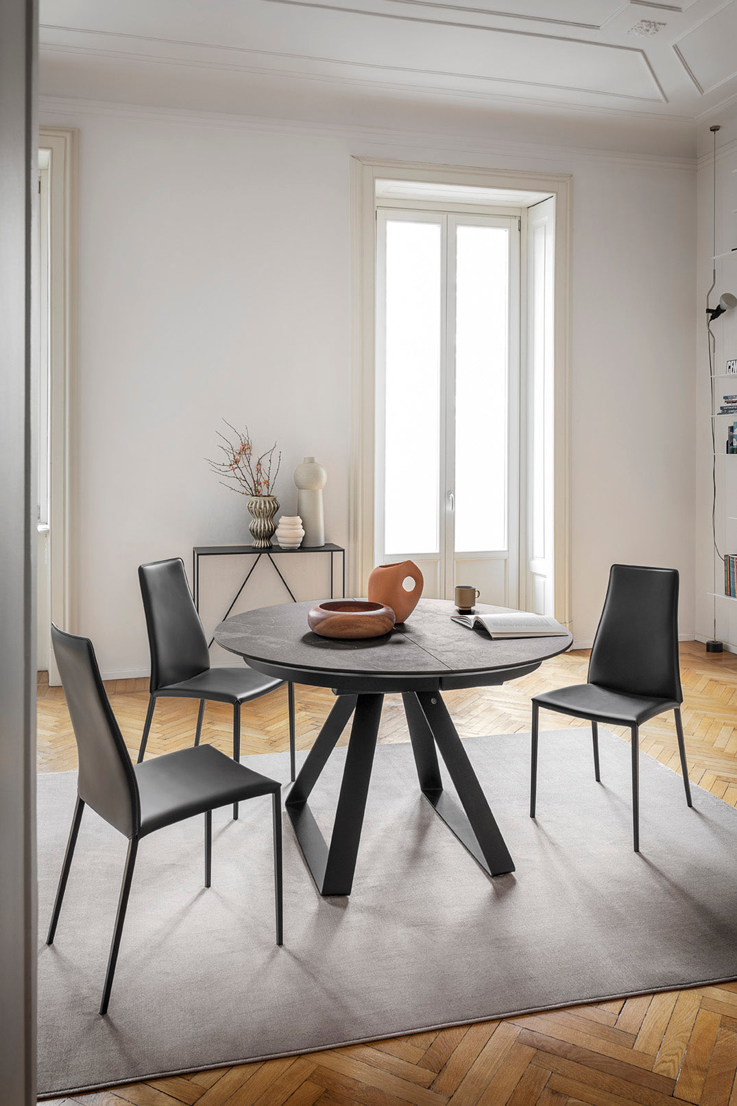 AIDA upholstered chair with beige base