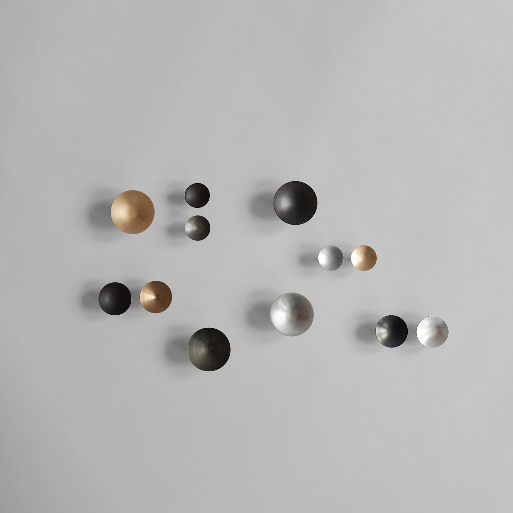 HIHAT black metal knobs