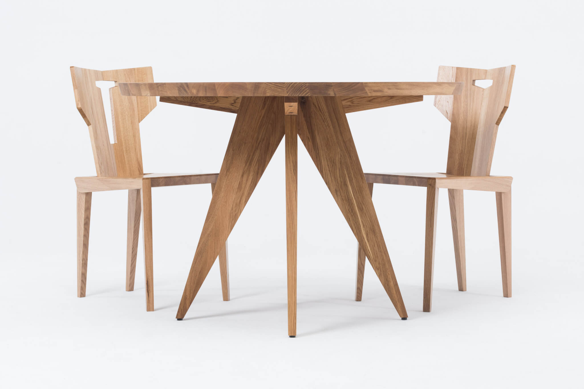 MEDUSA round table oak