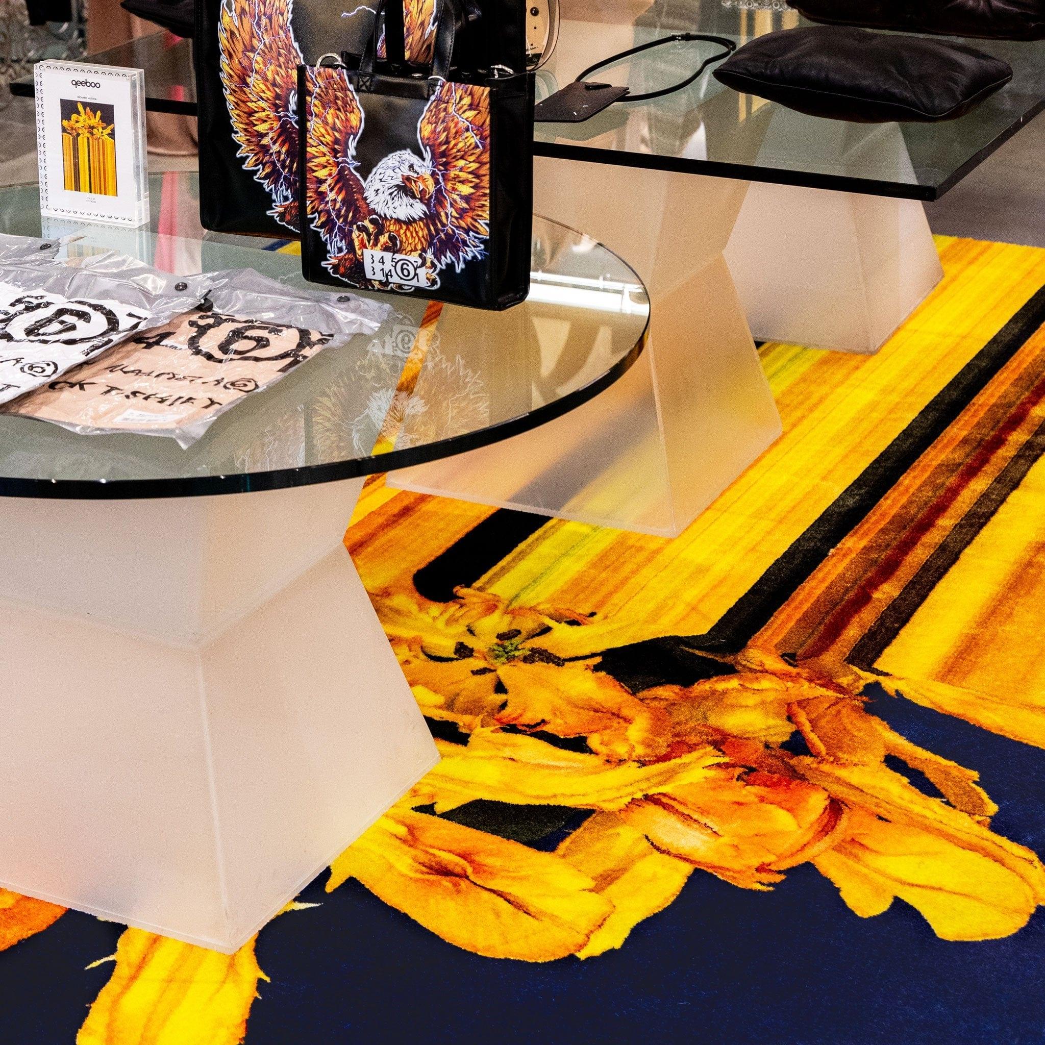 Dywan prostokątny GLITCH żółty Qeeboo Eye on Design