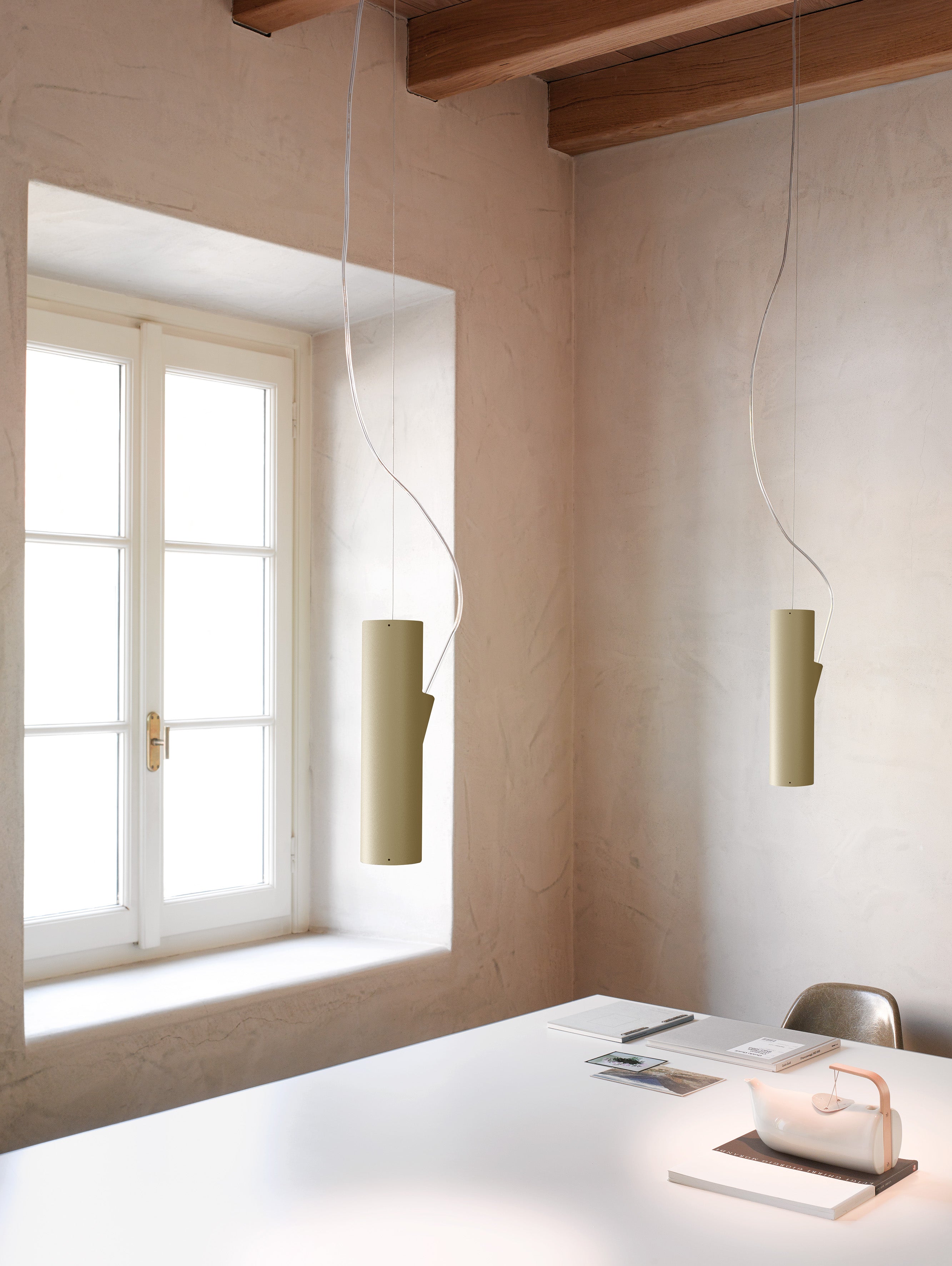 E04 Hanging Lamp Messing