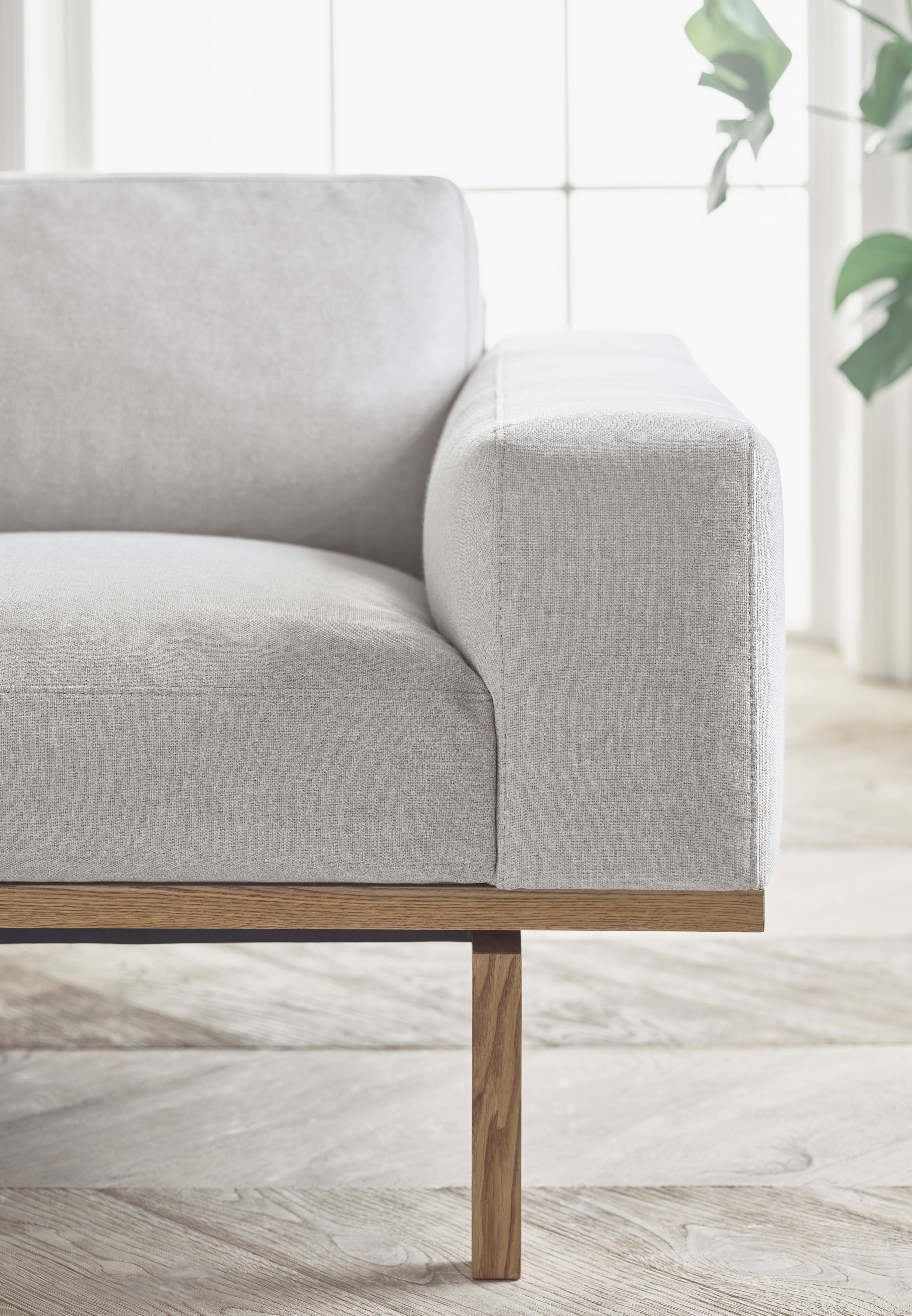 2-Personen-Sofa Elton-Basis aus gebleichtem Eichenholz