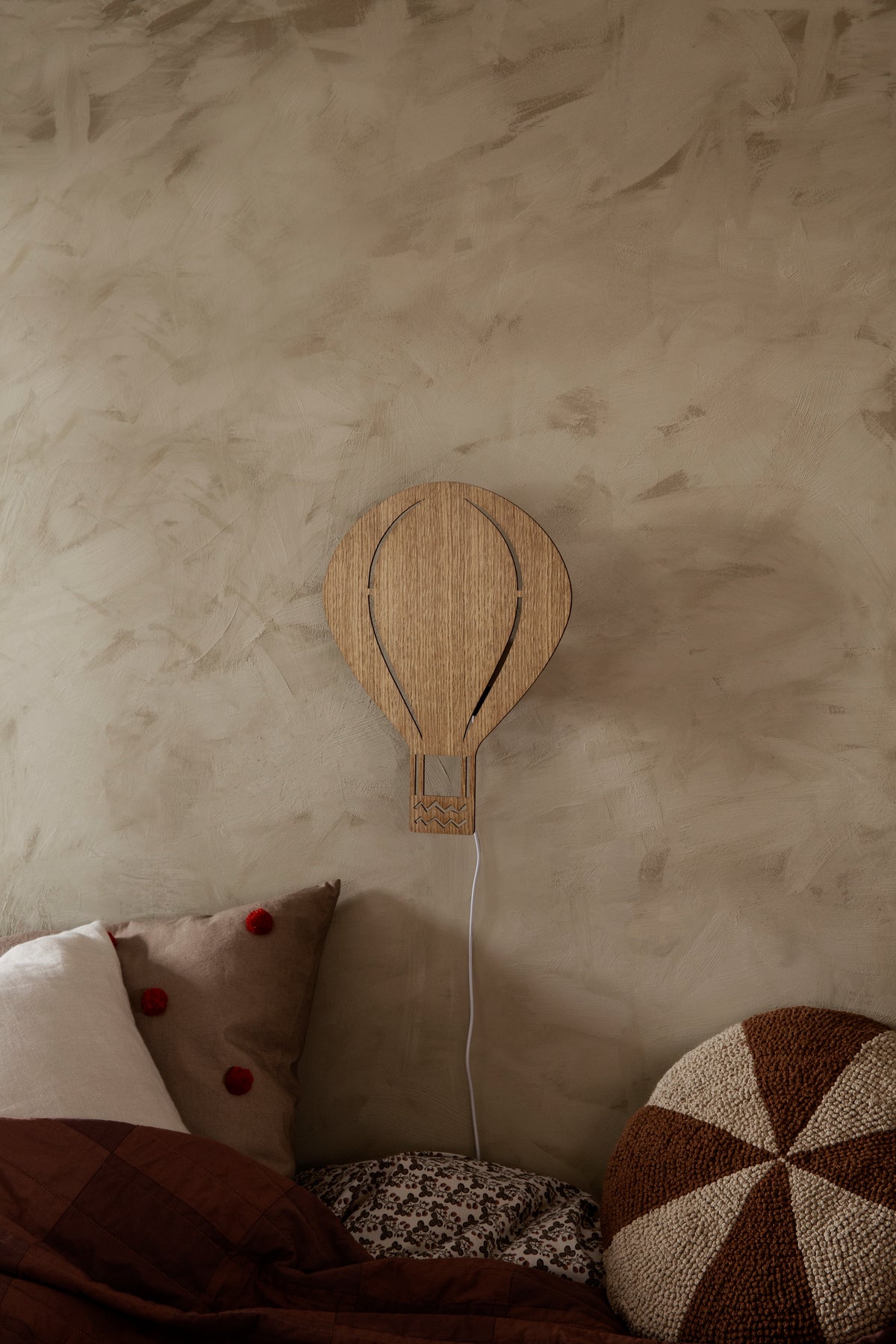 AIR BALLOON Wall Lamp Smoked Oak