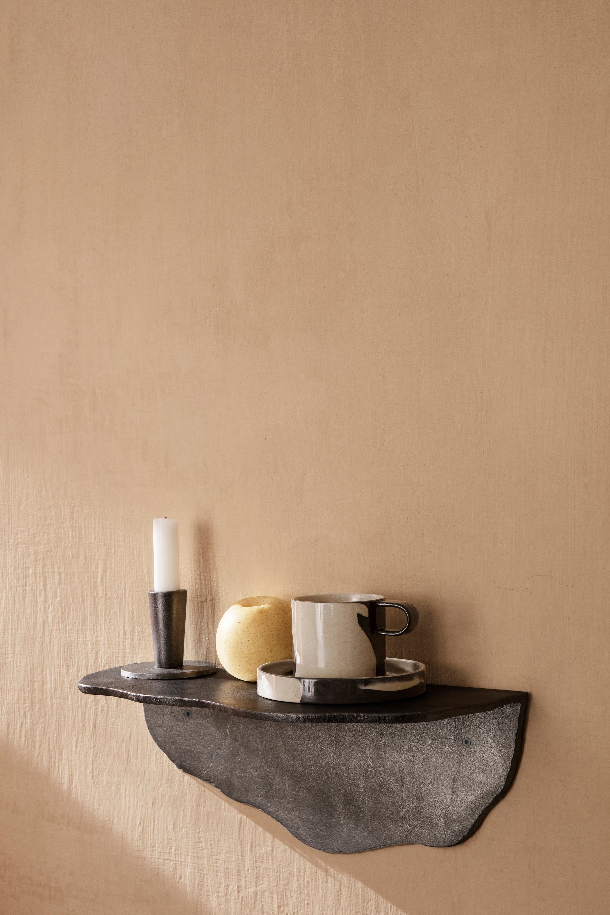 FRACTURE shelf black aluminum