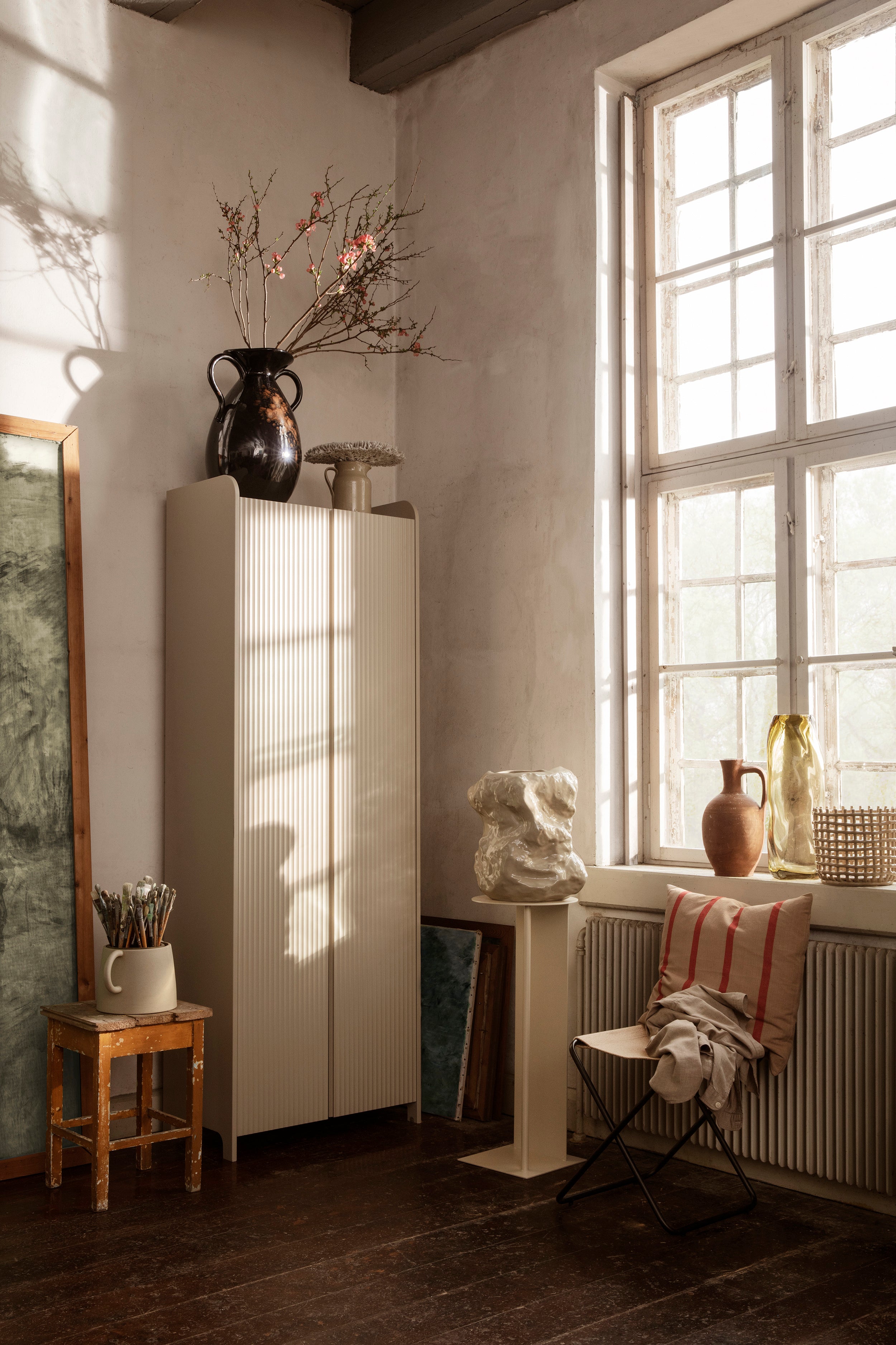 TUCK beige vase