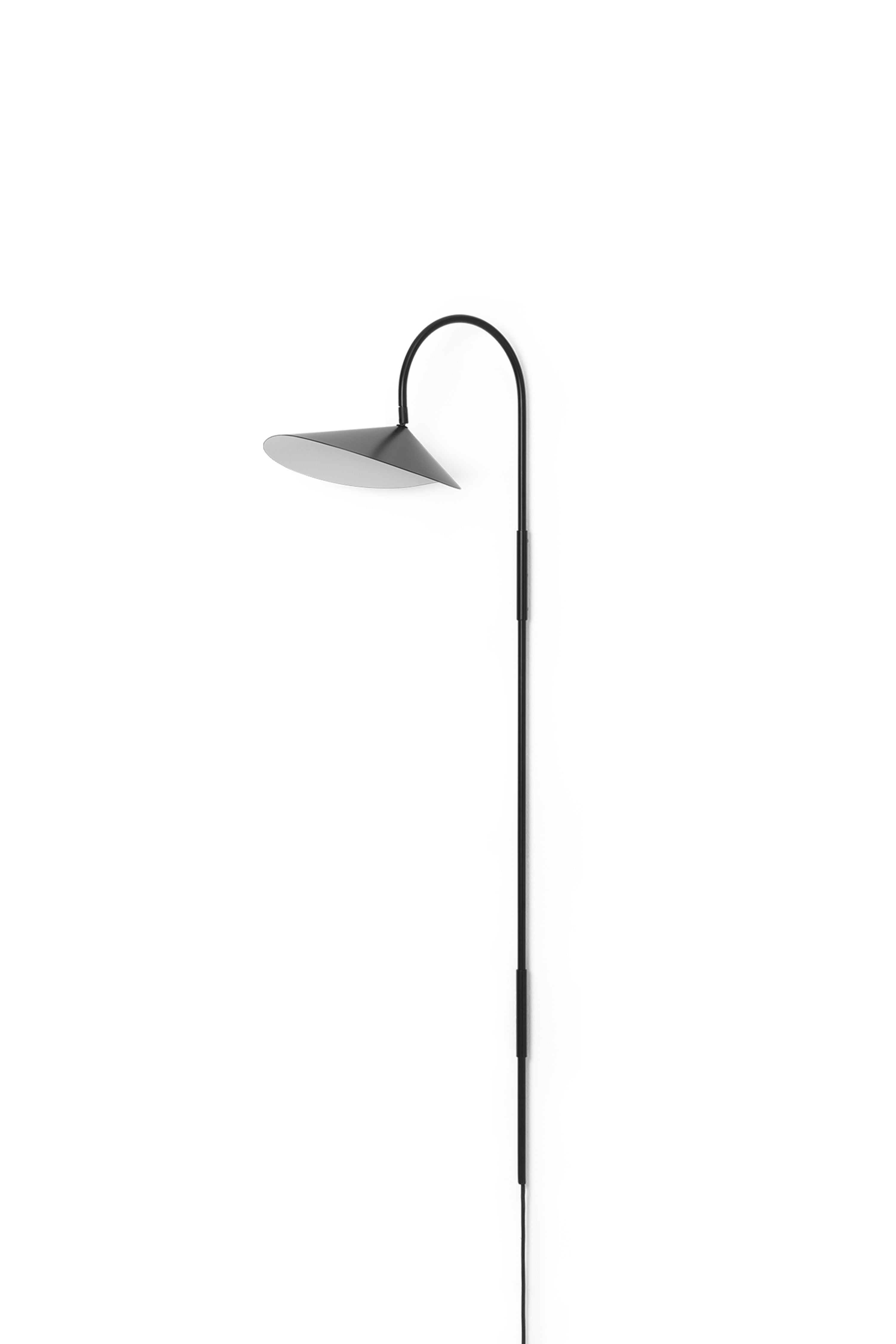 Black arum wall lamp