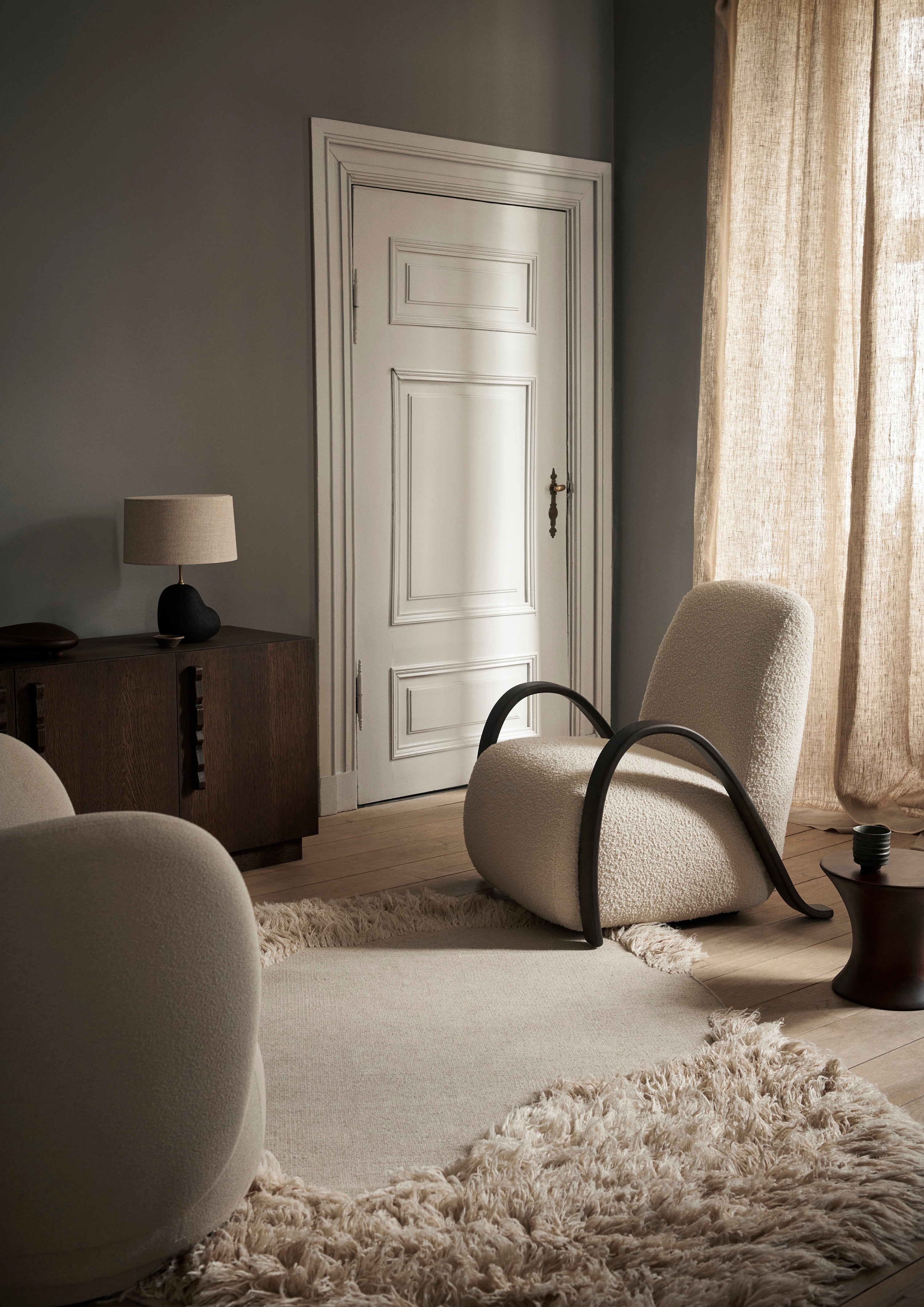 NORTE rug broken white