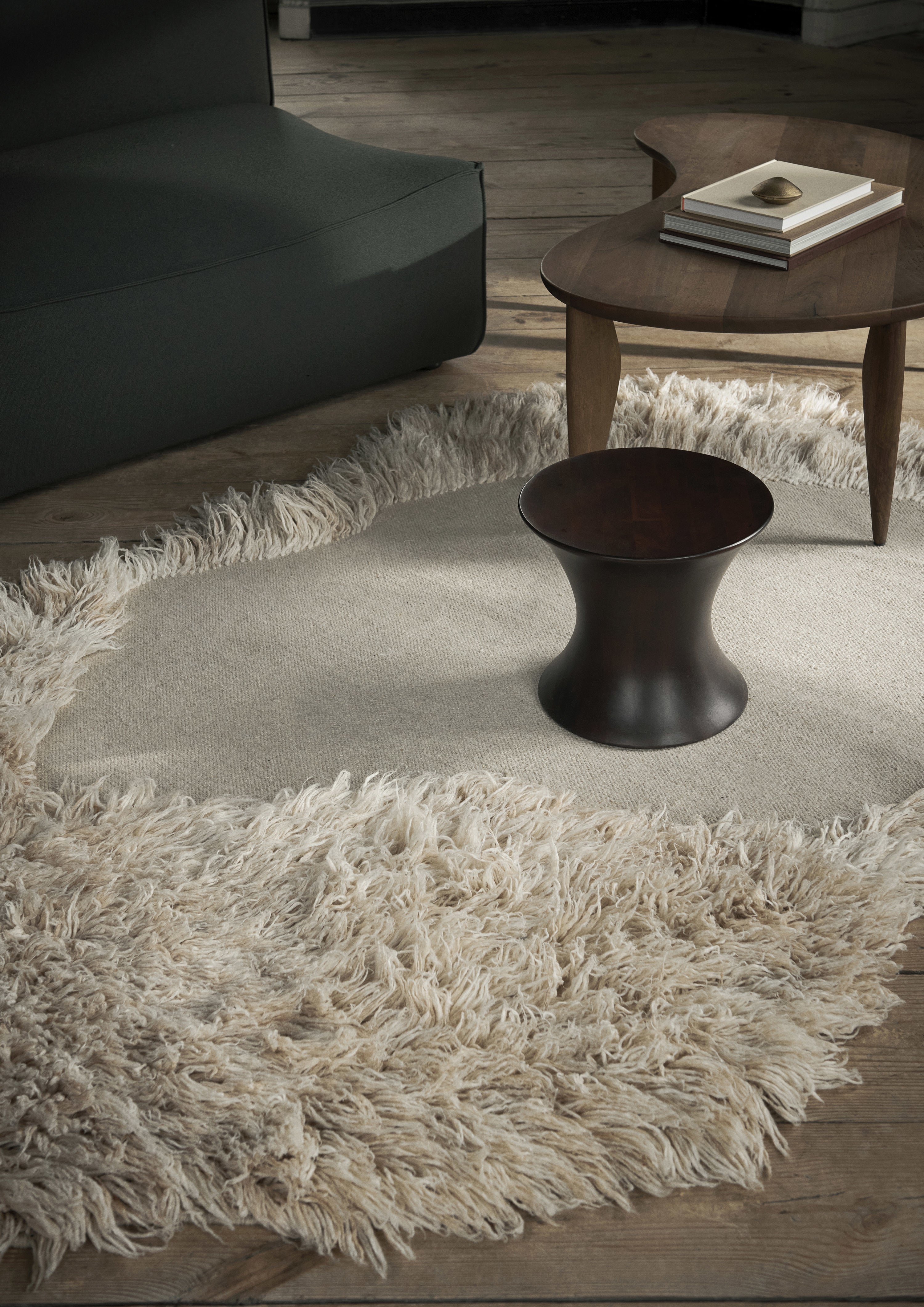 NORTE rug broken white