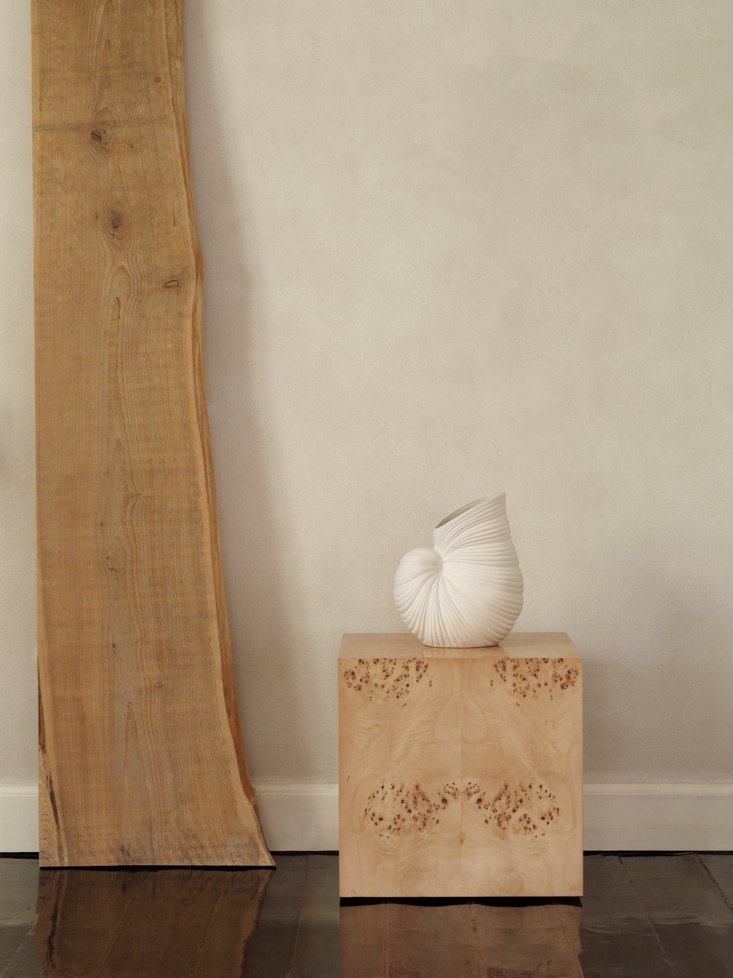 Muschelvase Vase gebrochen weiß