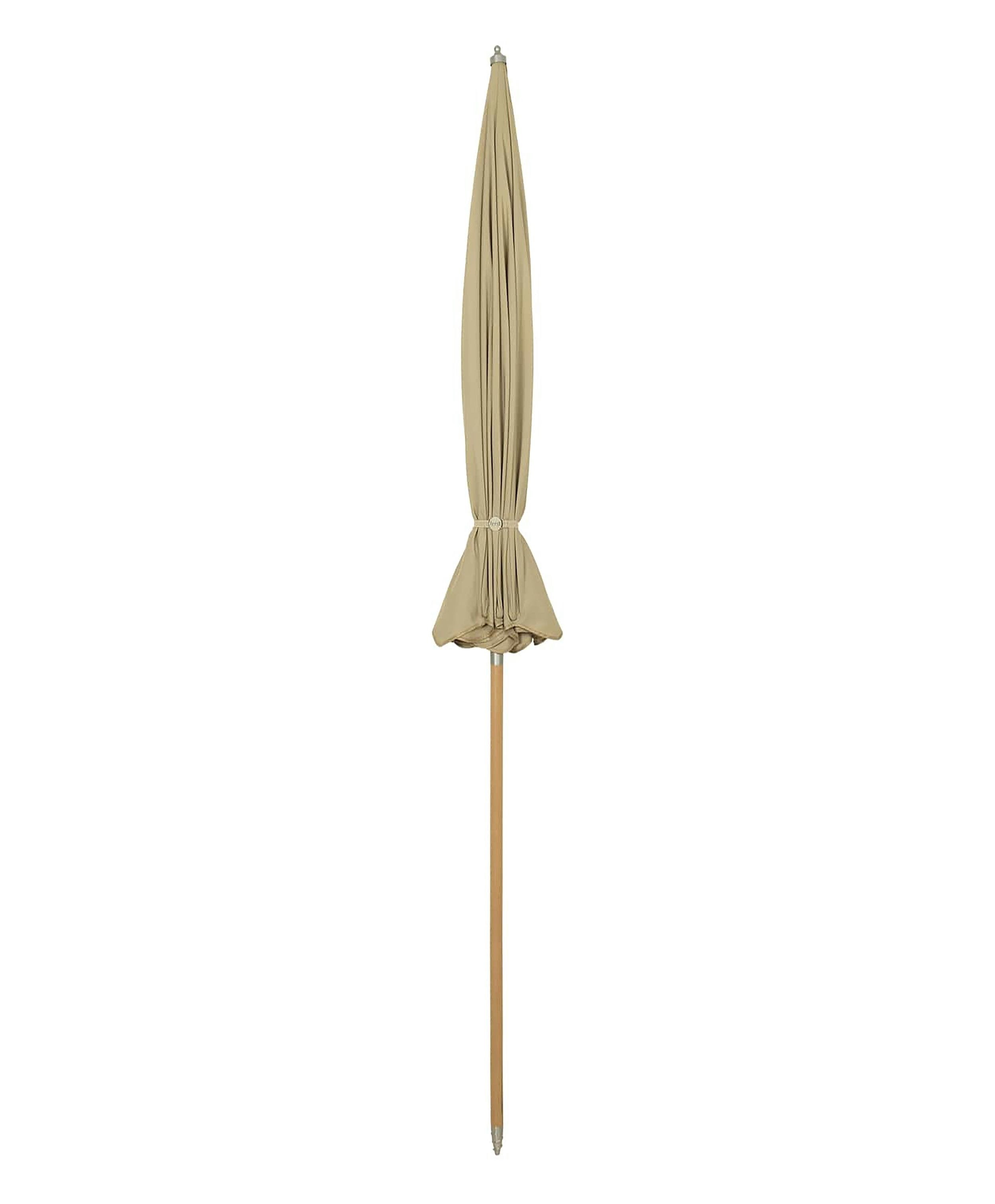 Wiege bei Beige Garden Regenschirm