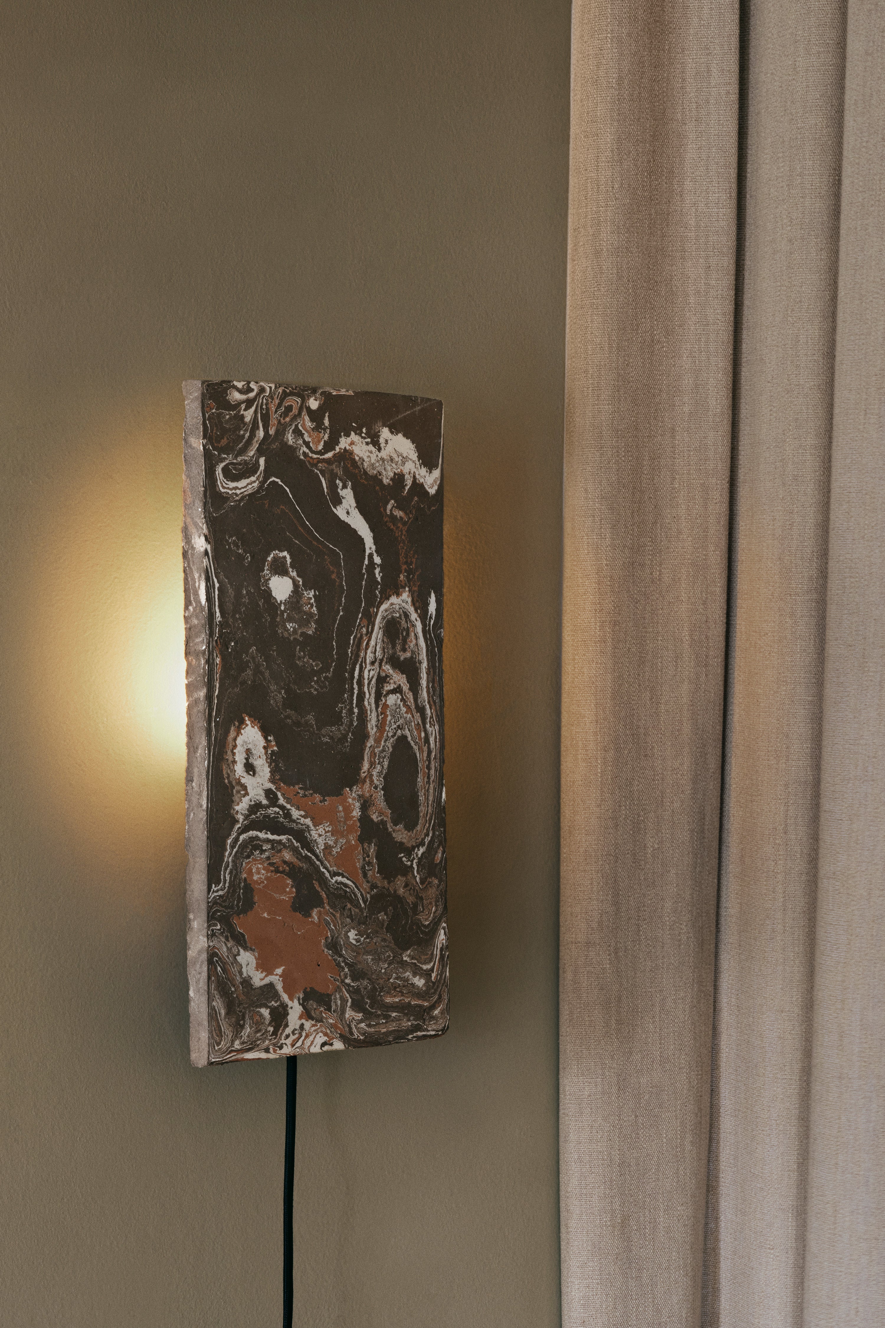 ARGILLA wall lamp in marbled brown