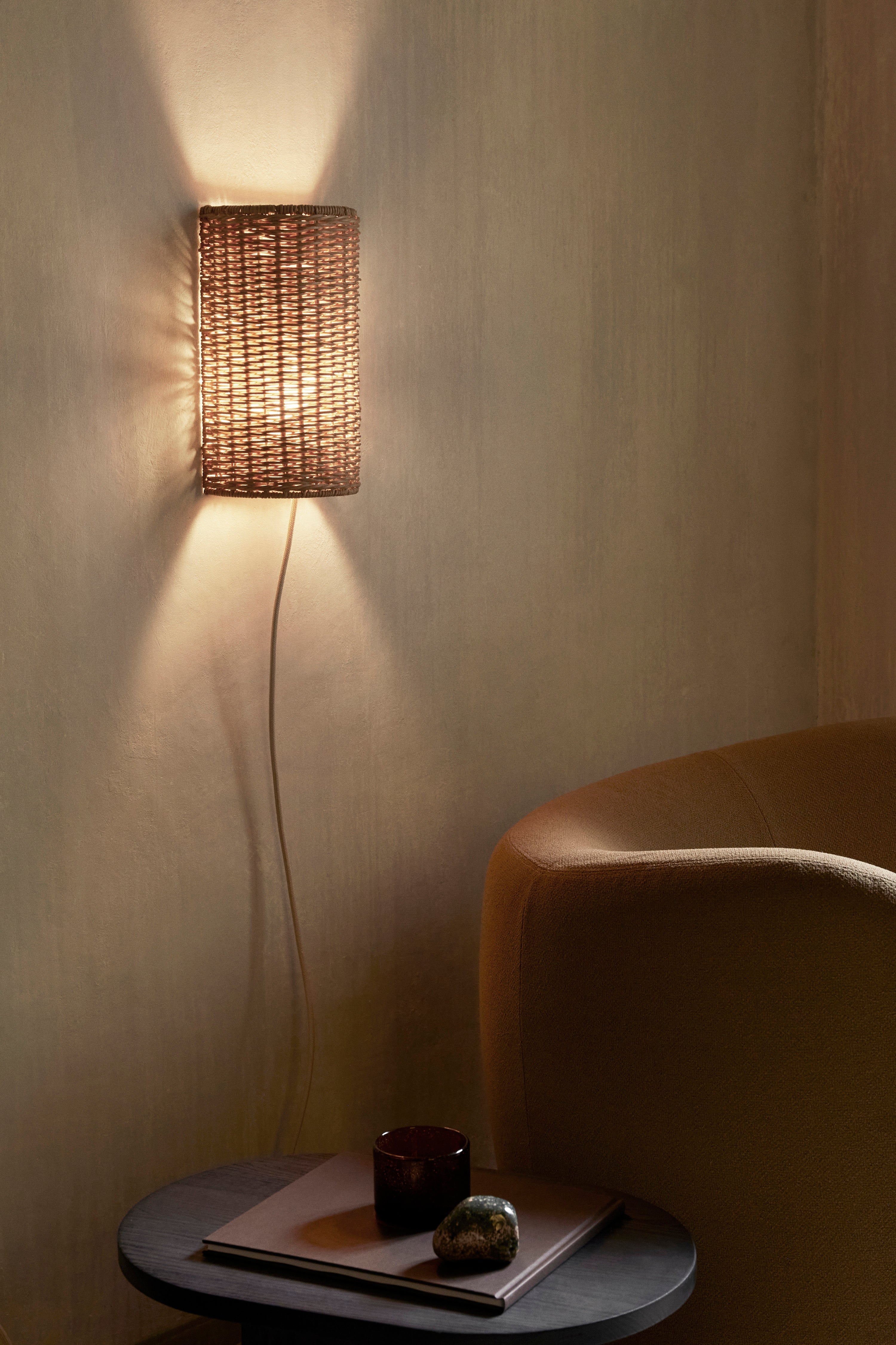 Dou Rattan wall lampshade