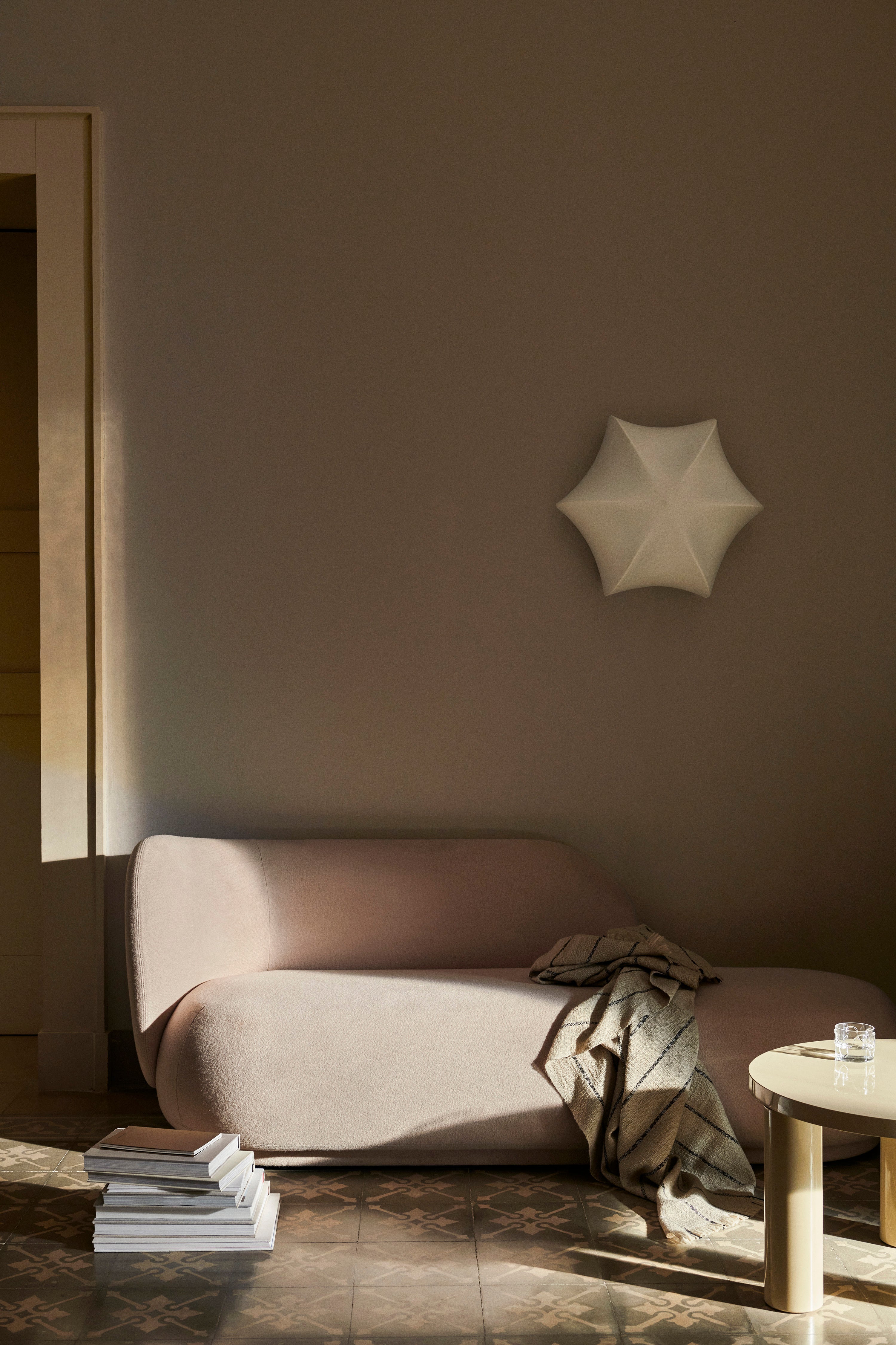 Right sofa Rico Divan Boucle Sandy