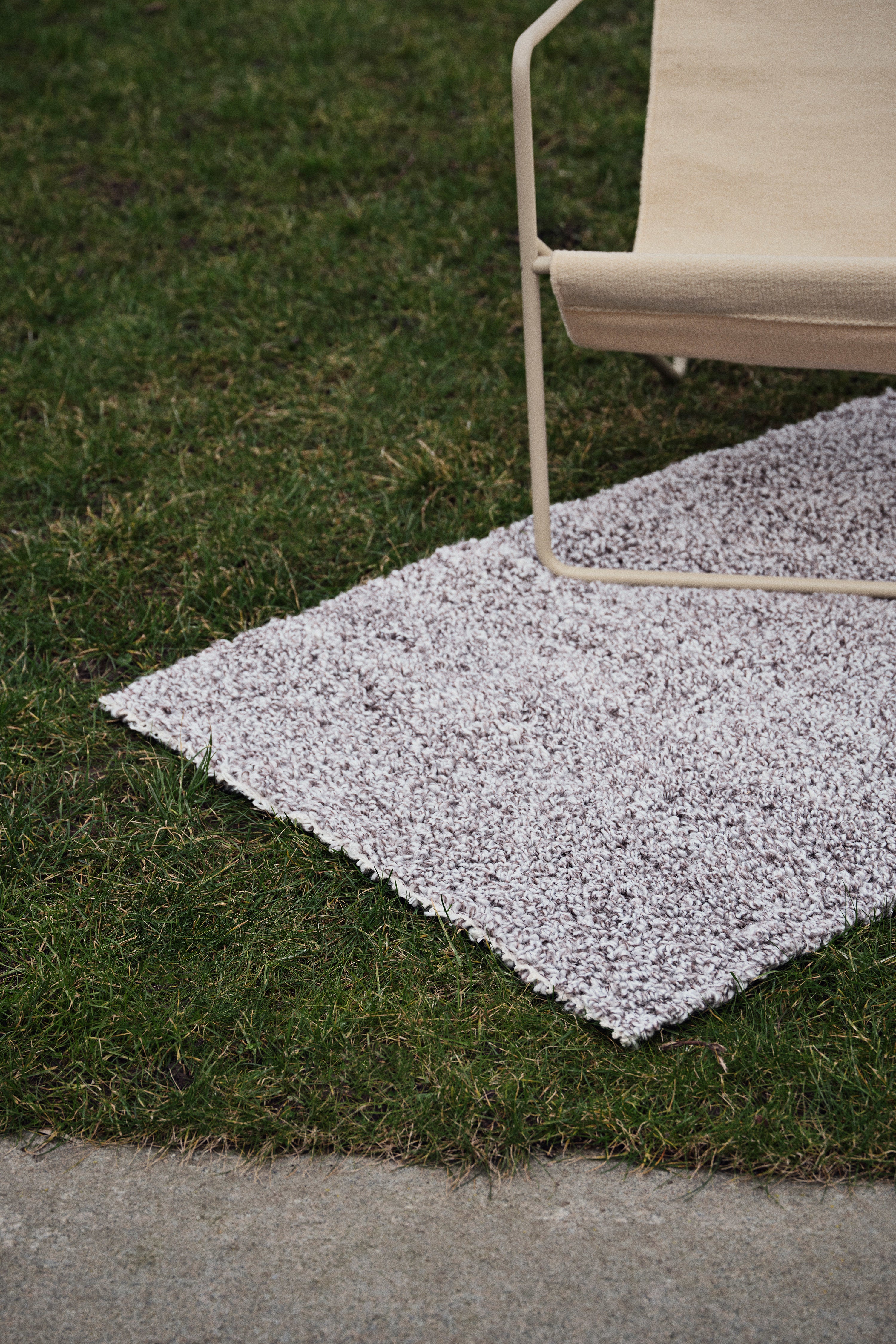 SLUB BOUCLÉ dark gray runner