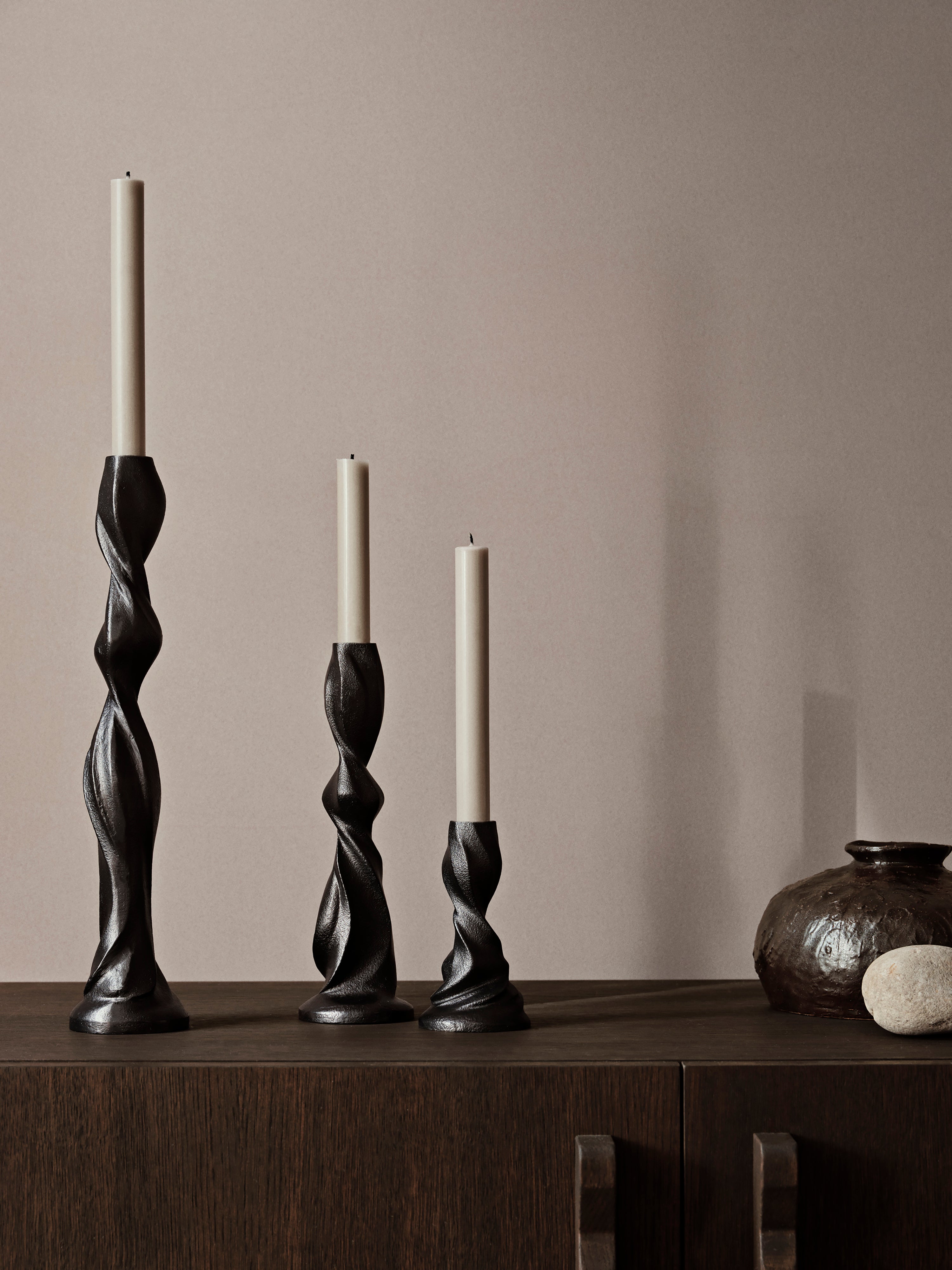 GALE Kerzenständer schwarzes Aluminium