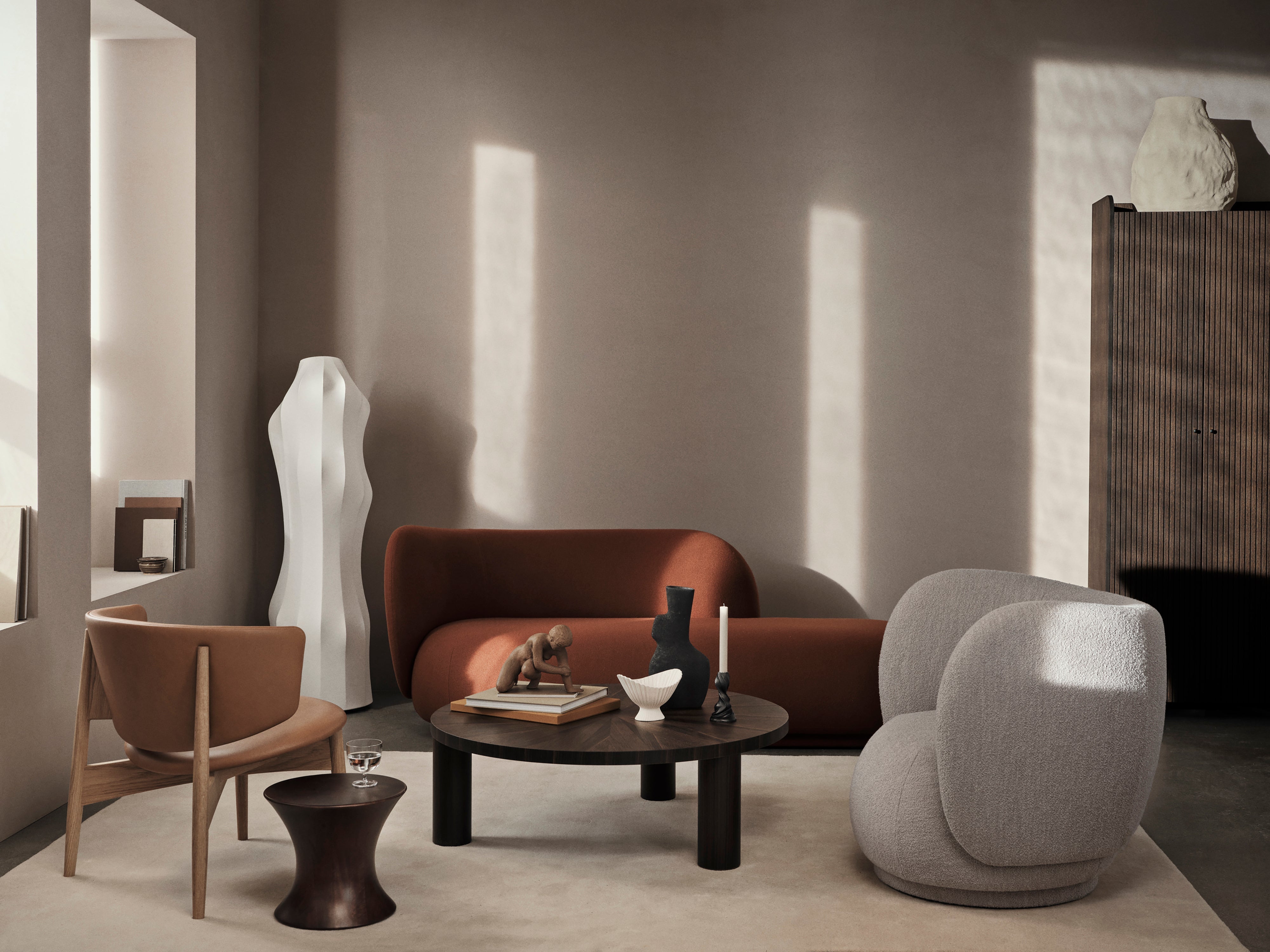 Right Sofo Rico Divan Faded Velvet Sandy