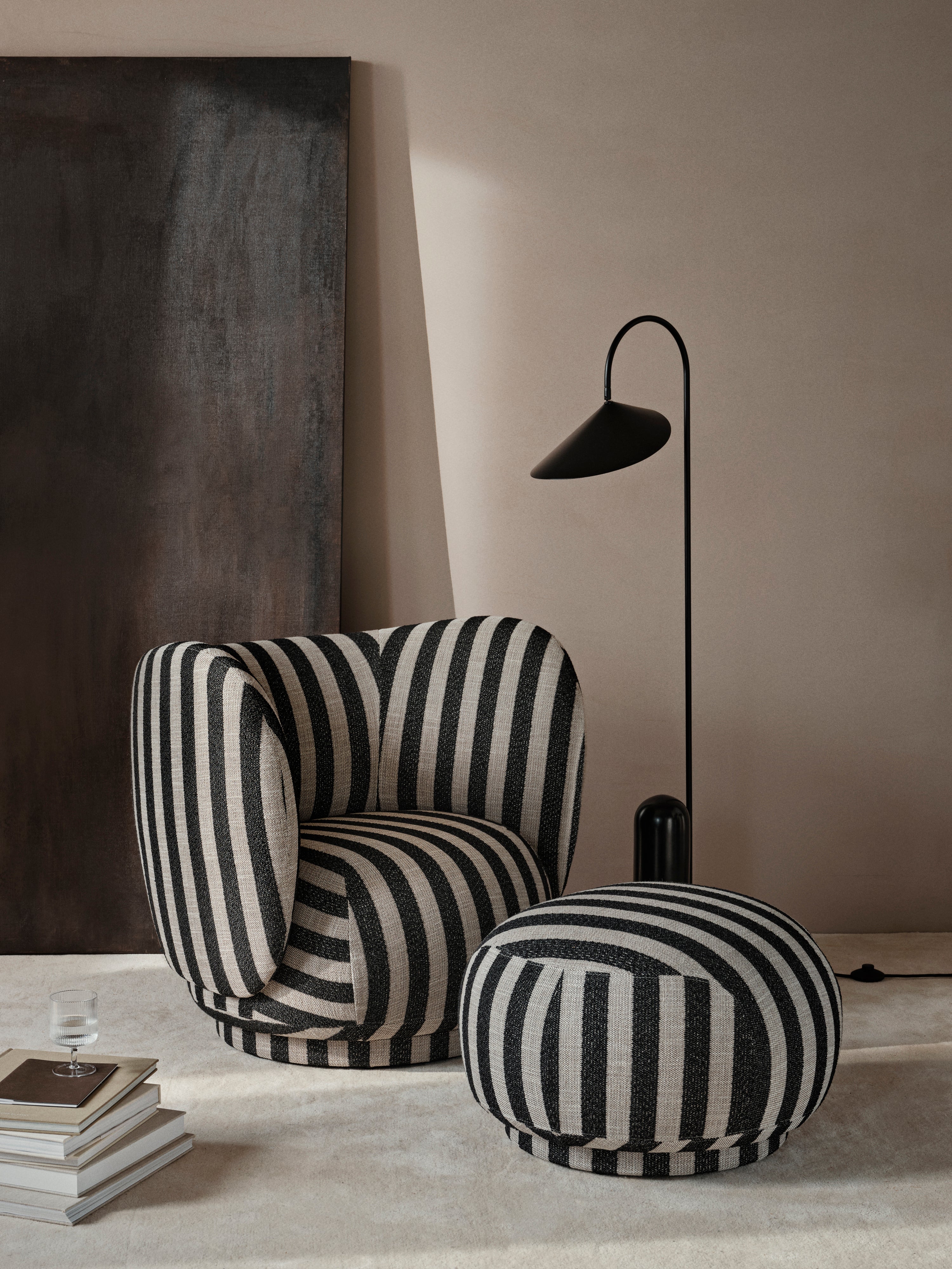 RICO Louisiana Chocolate Pouf with Sand