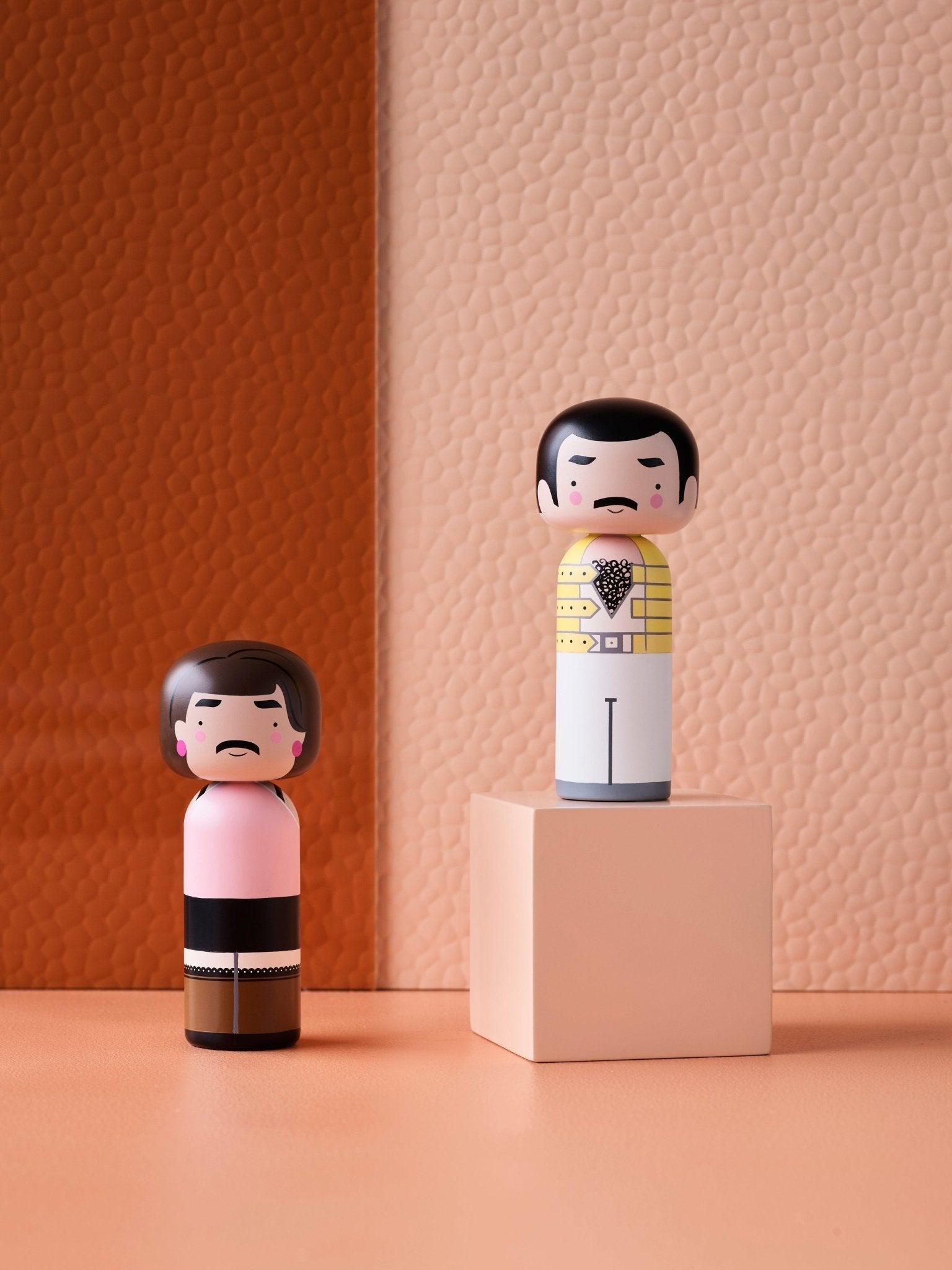 Figurka dekoracyjna FREDDIE - I WANT TO BREAK FREE Lucie Kaas Eye on Design