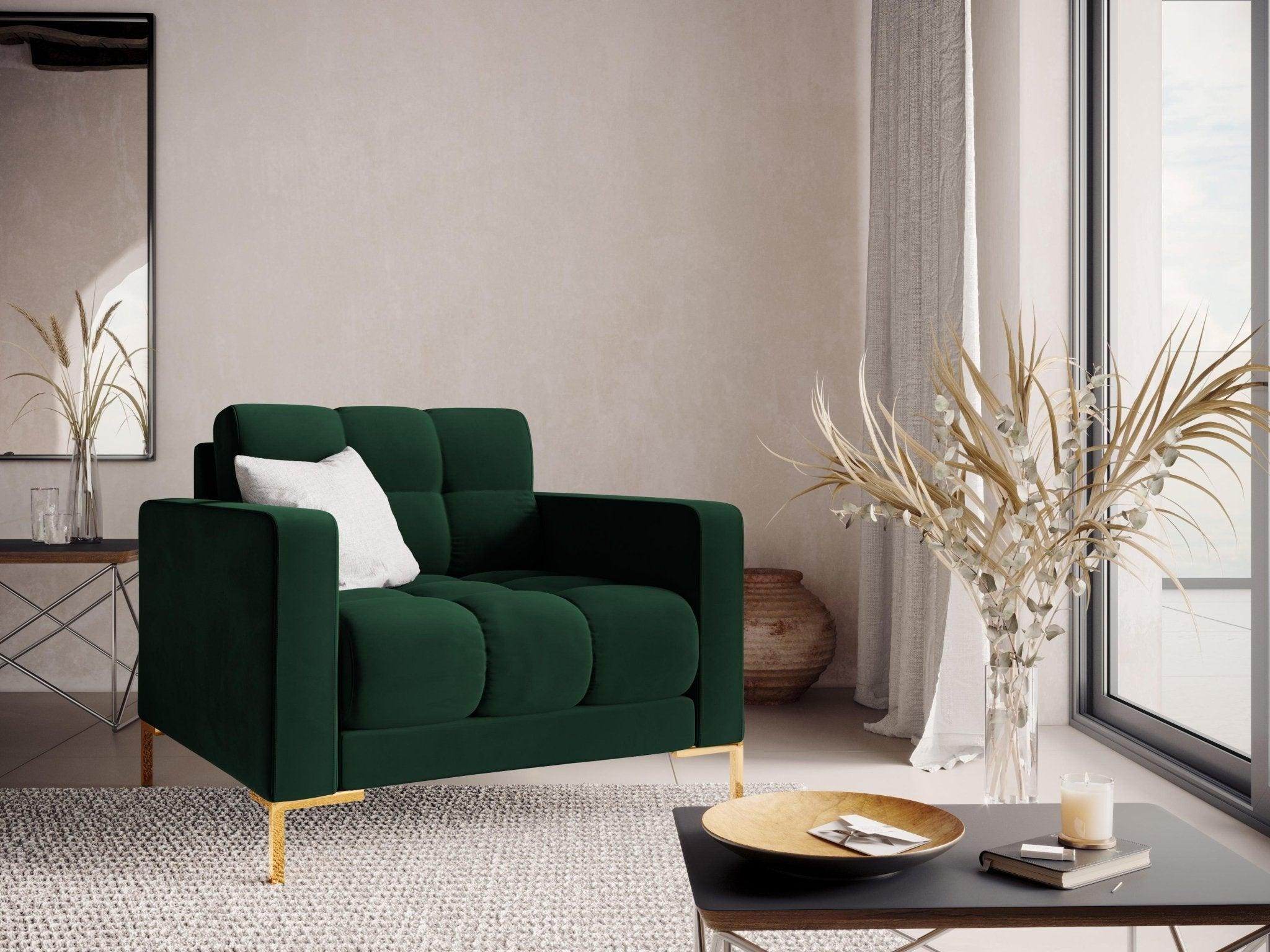 Fotel aksamitny BALI butelkowa zieleń ze złotą podstawą Cosmopolitan Design Eye on Design