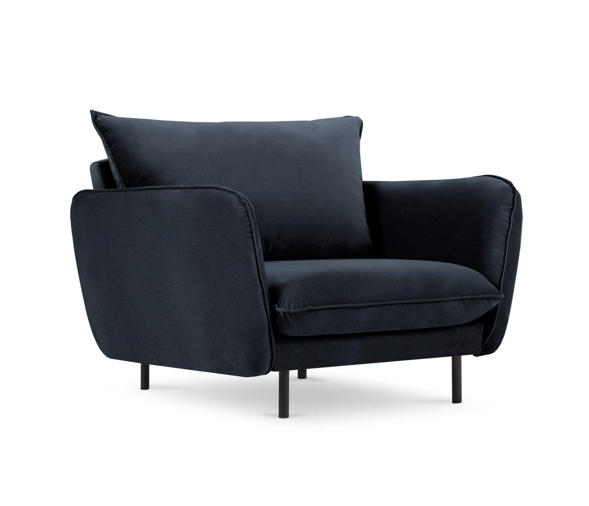 Fotel aksamitny VIENNA granatowy z czarną podstawą Cosmopolitan Design Eye on Design
