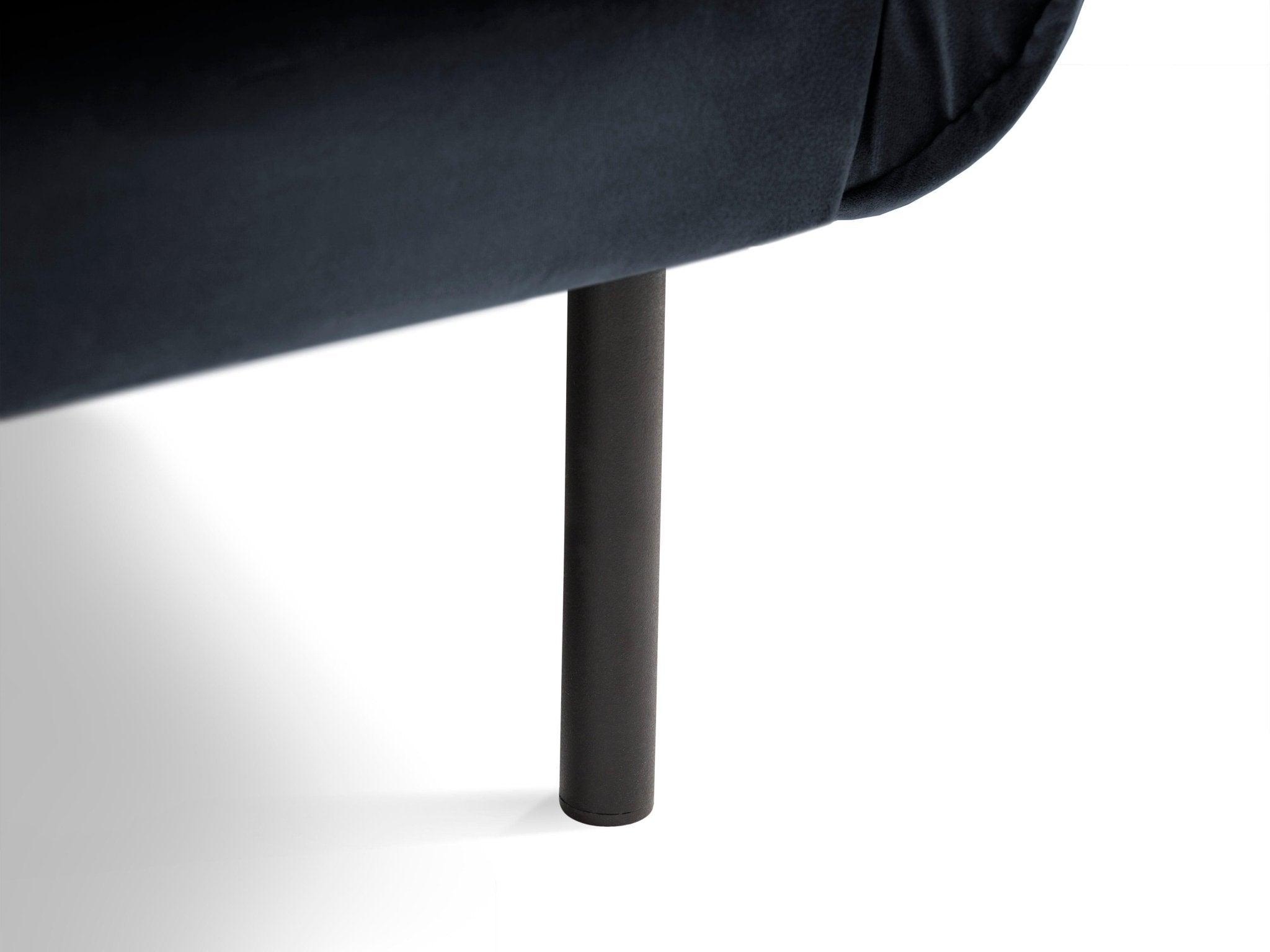 Fotel aksamitny VIENNA granatowy z czarną podstawą Cosmopolitan Design Eye on Design